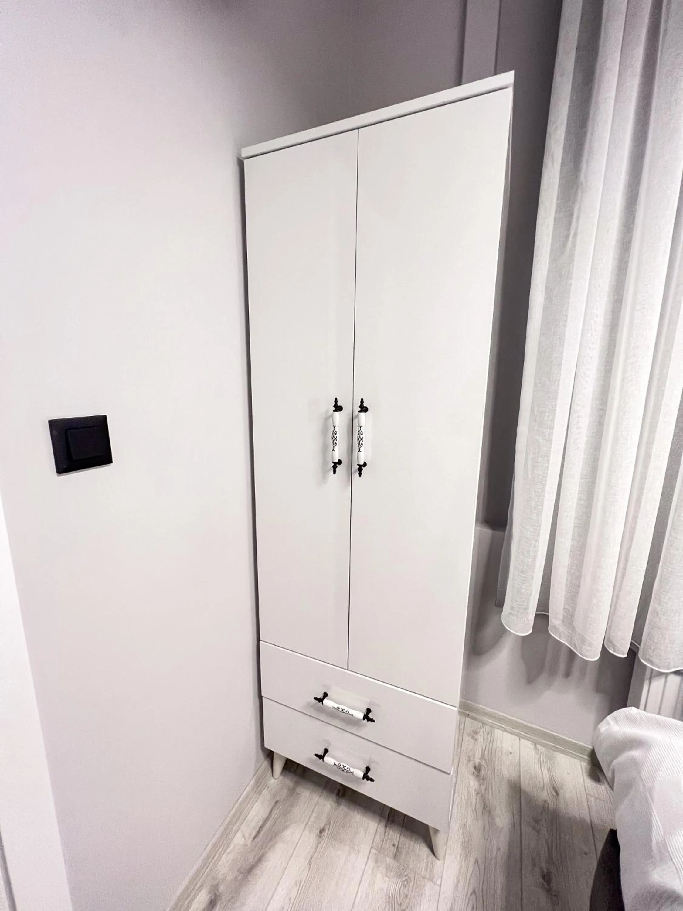 wardrobe in Galata Inn Hotel