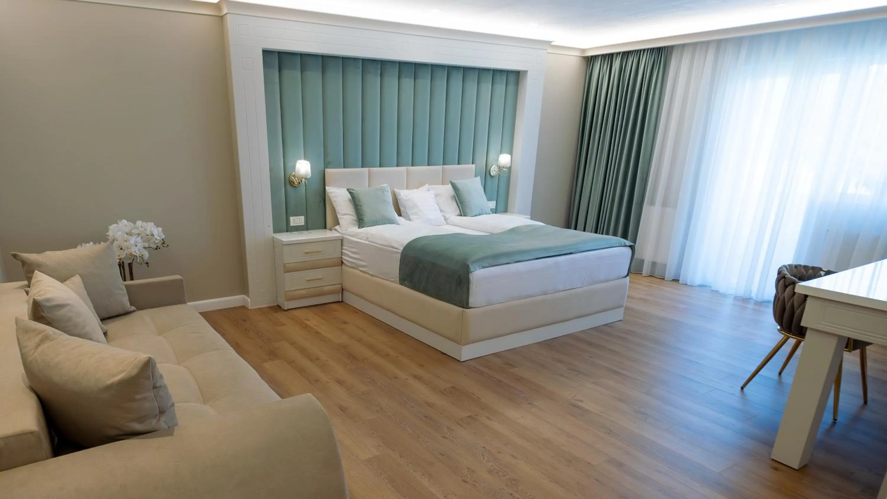Photo of the whole room, Bed in Pensiunea Sarmis Cristal