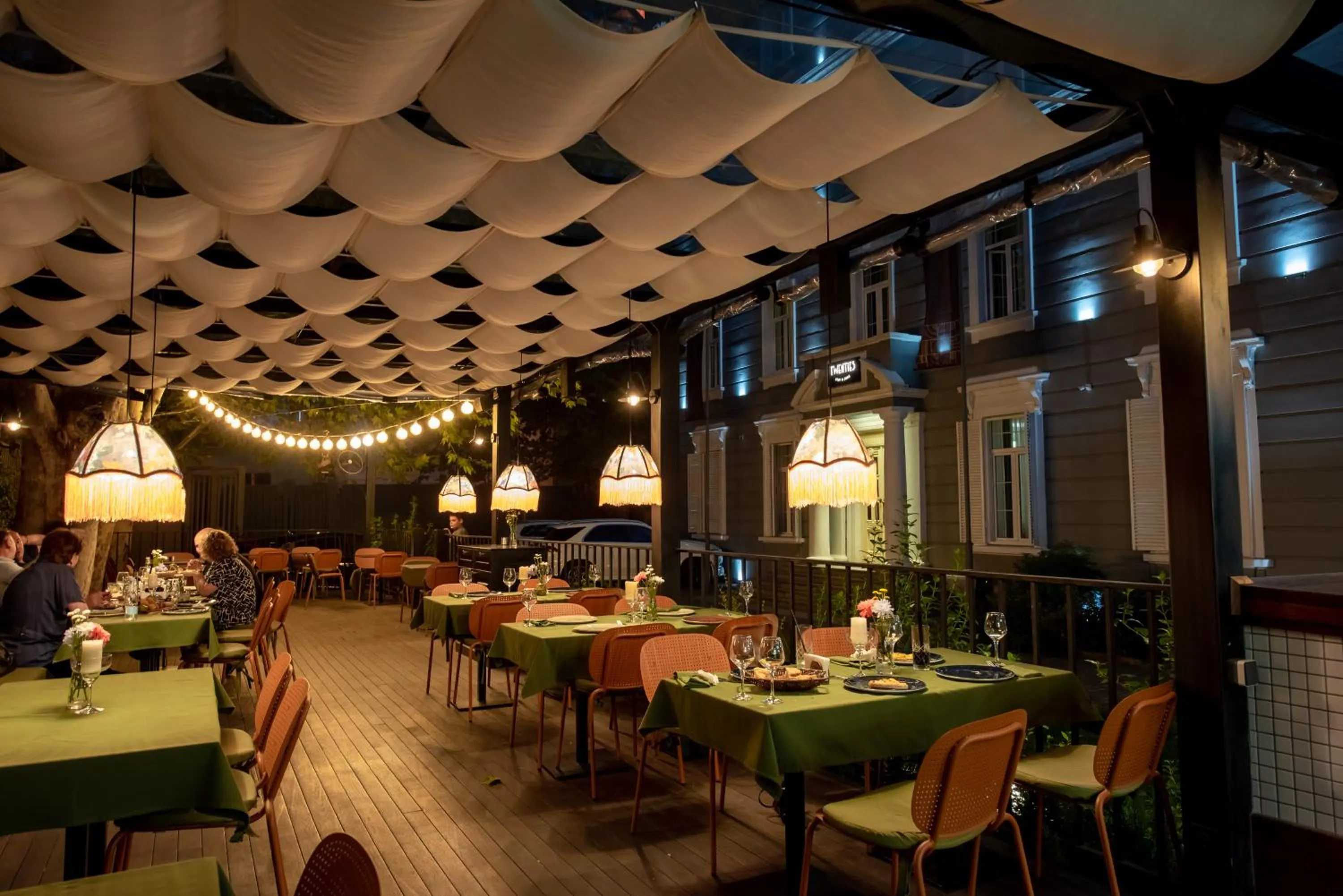 Restaurant/places to eat in Hotel Twenties Tbilisi - Stay & Dine