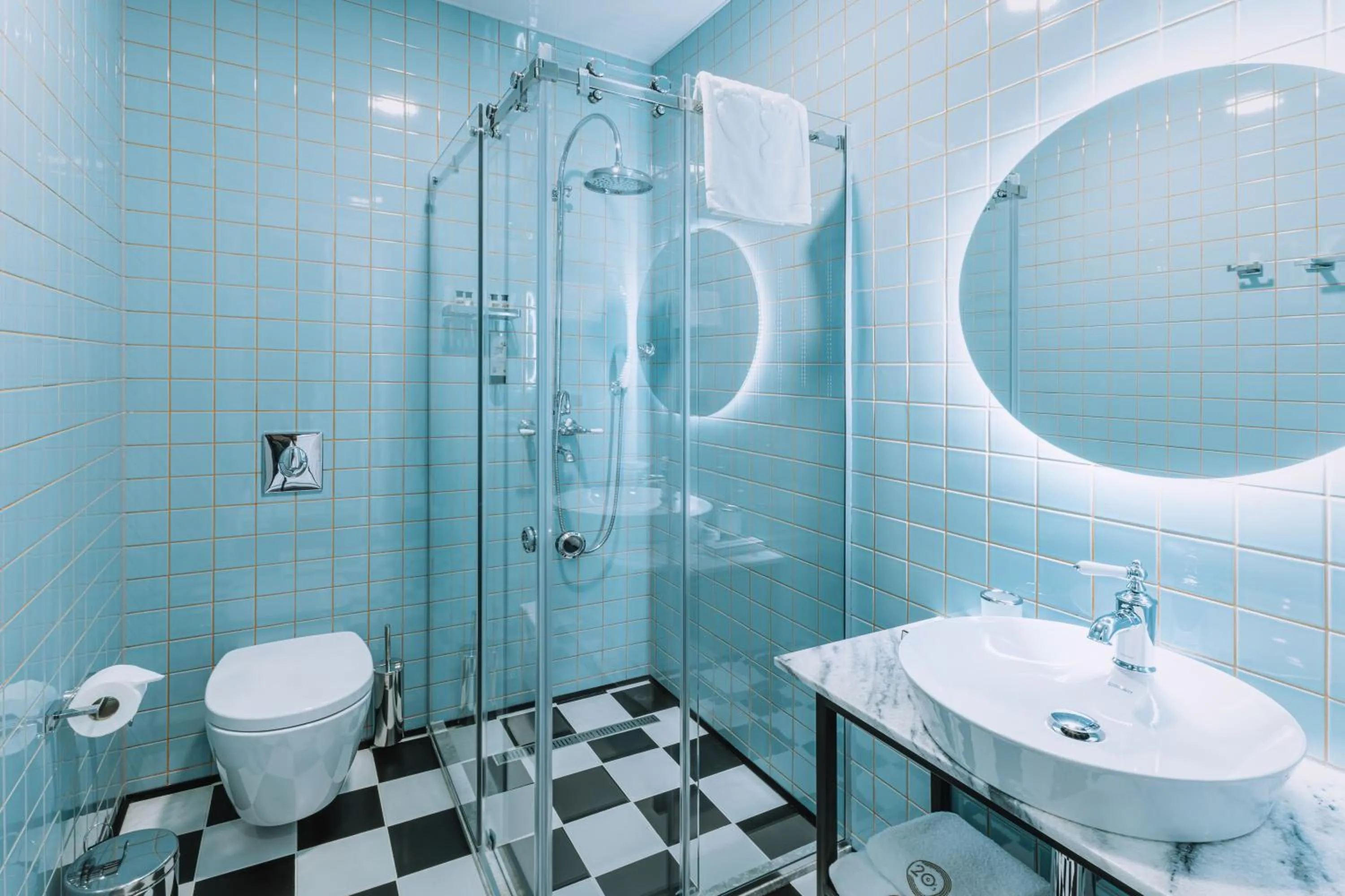 Shower in Hotel Twenties Tbilisi - Stay & Dine