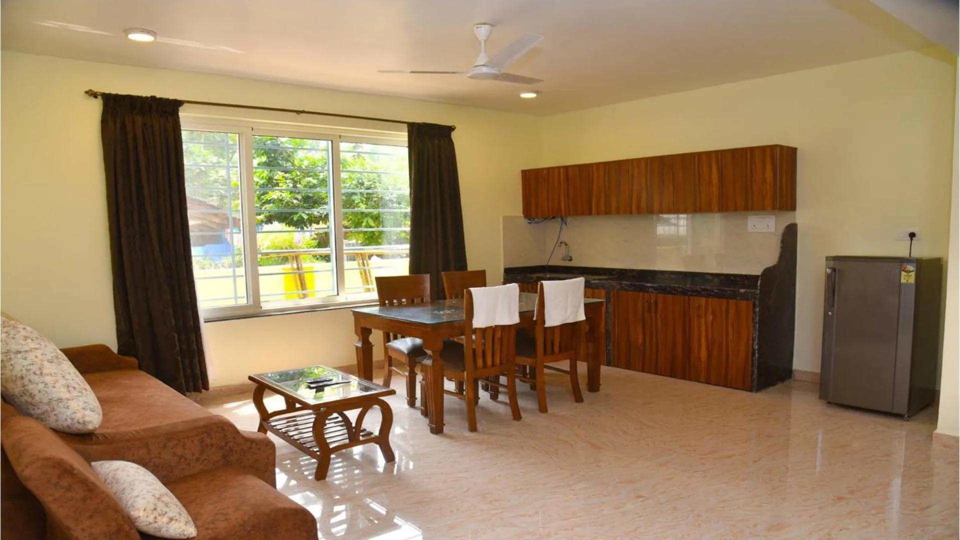 Kitchen or kitchenette, Dining Area in Eden Stay - Goa