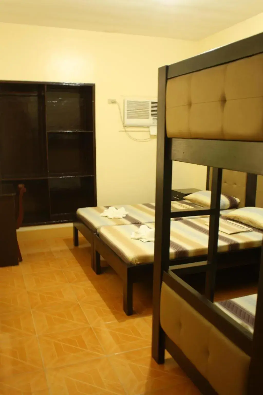 Family Room in Oslob Malonzo Pension House Family Room in Oslob Malonzo Pension House