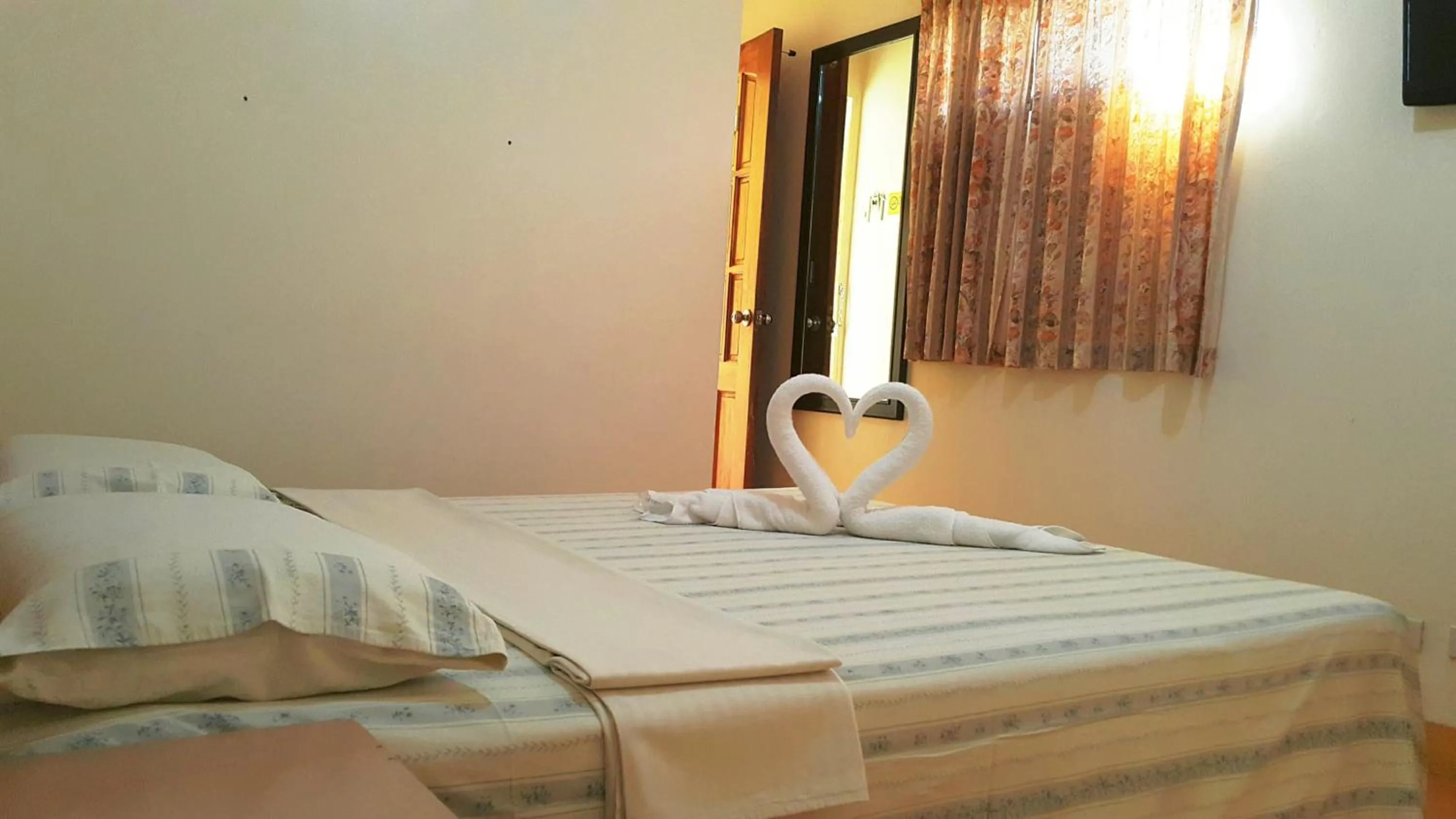 Bed in Oslob Malonzo Pension House