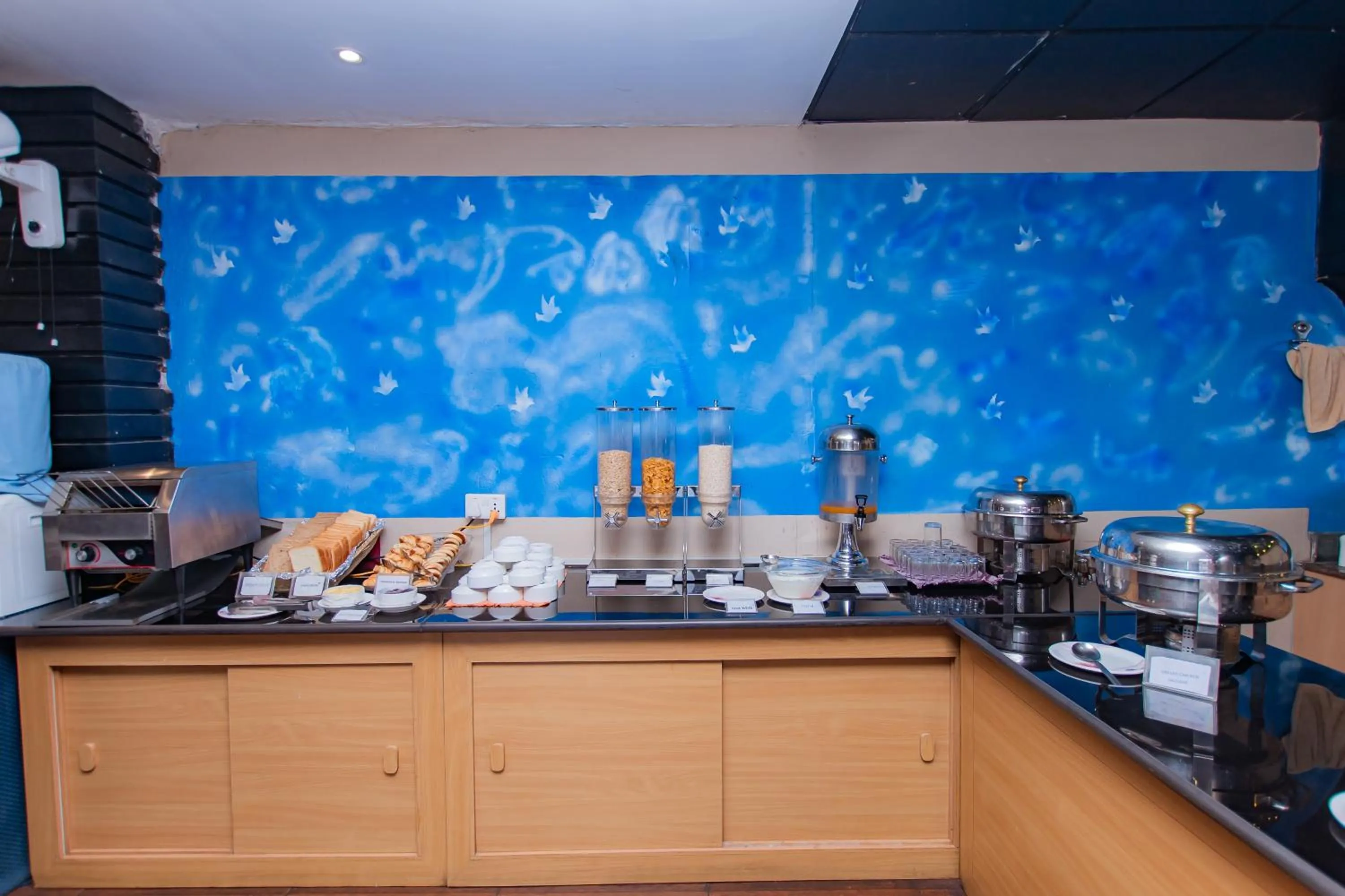 Food and drinks in Moonlight Resort and Spa