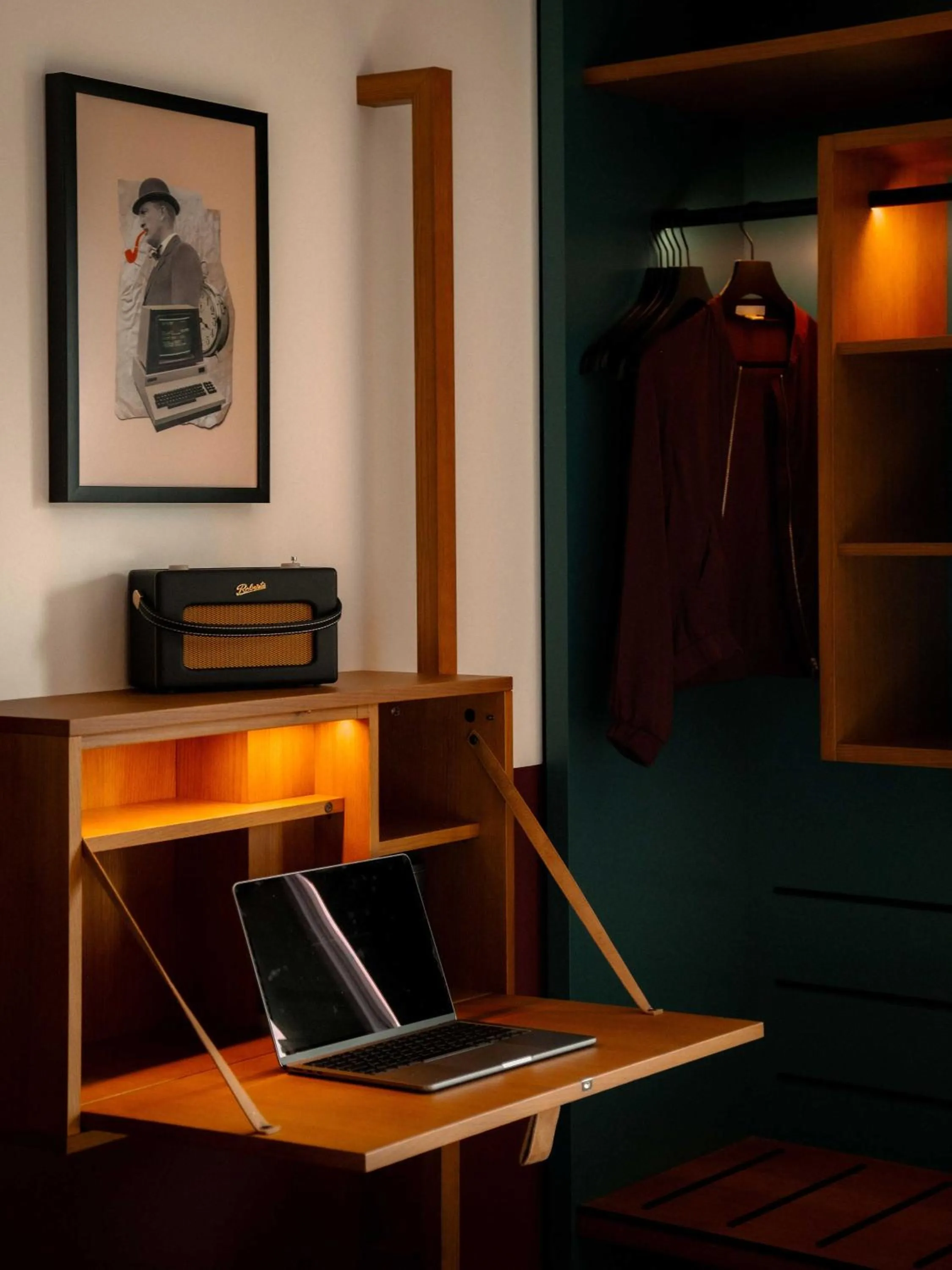 Photo of the whole room in Hotel Schani UNO City