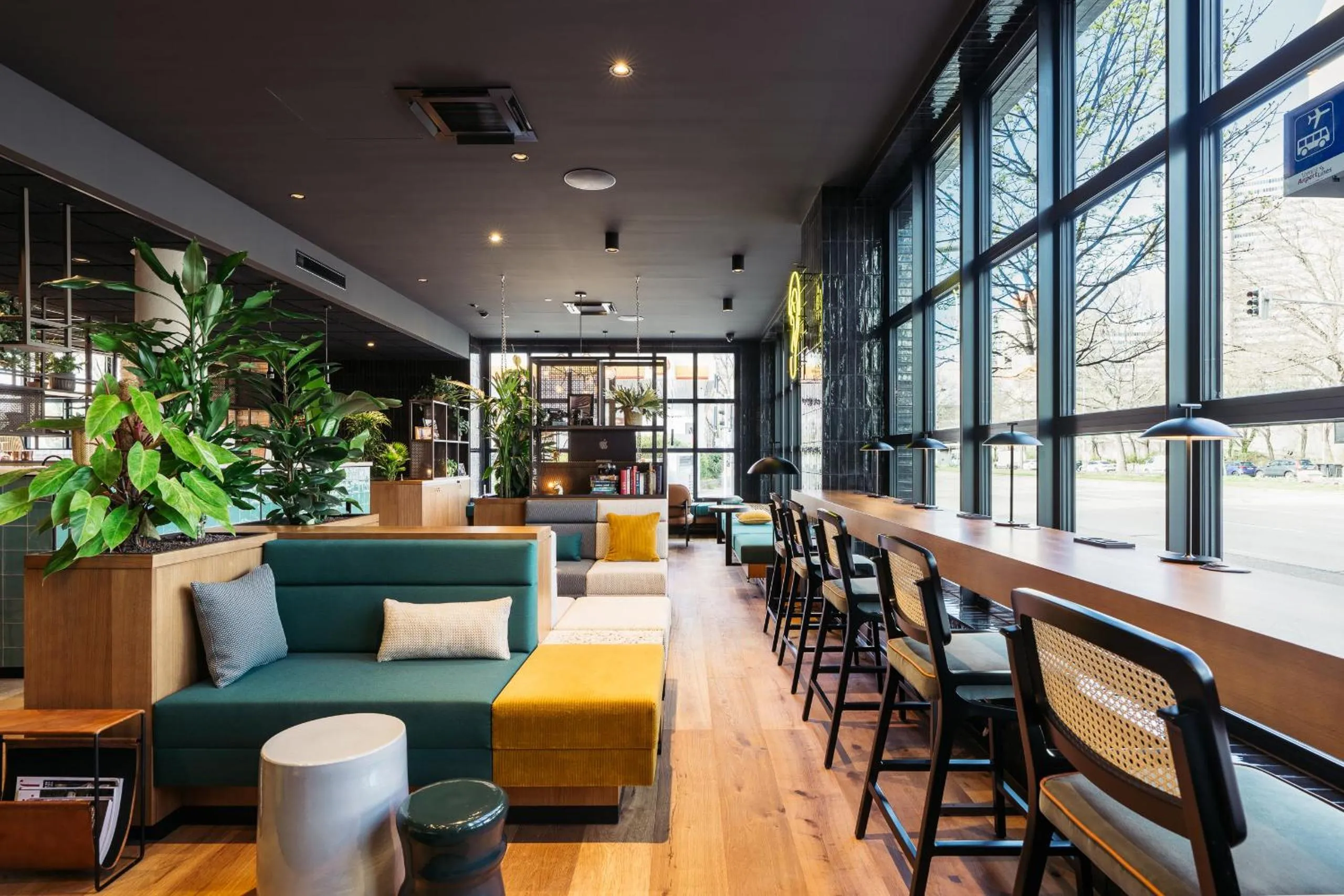 Lobby or reception in Hotel Schani UNO City