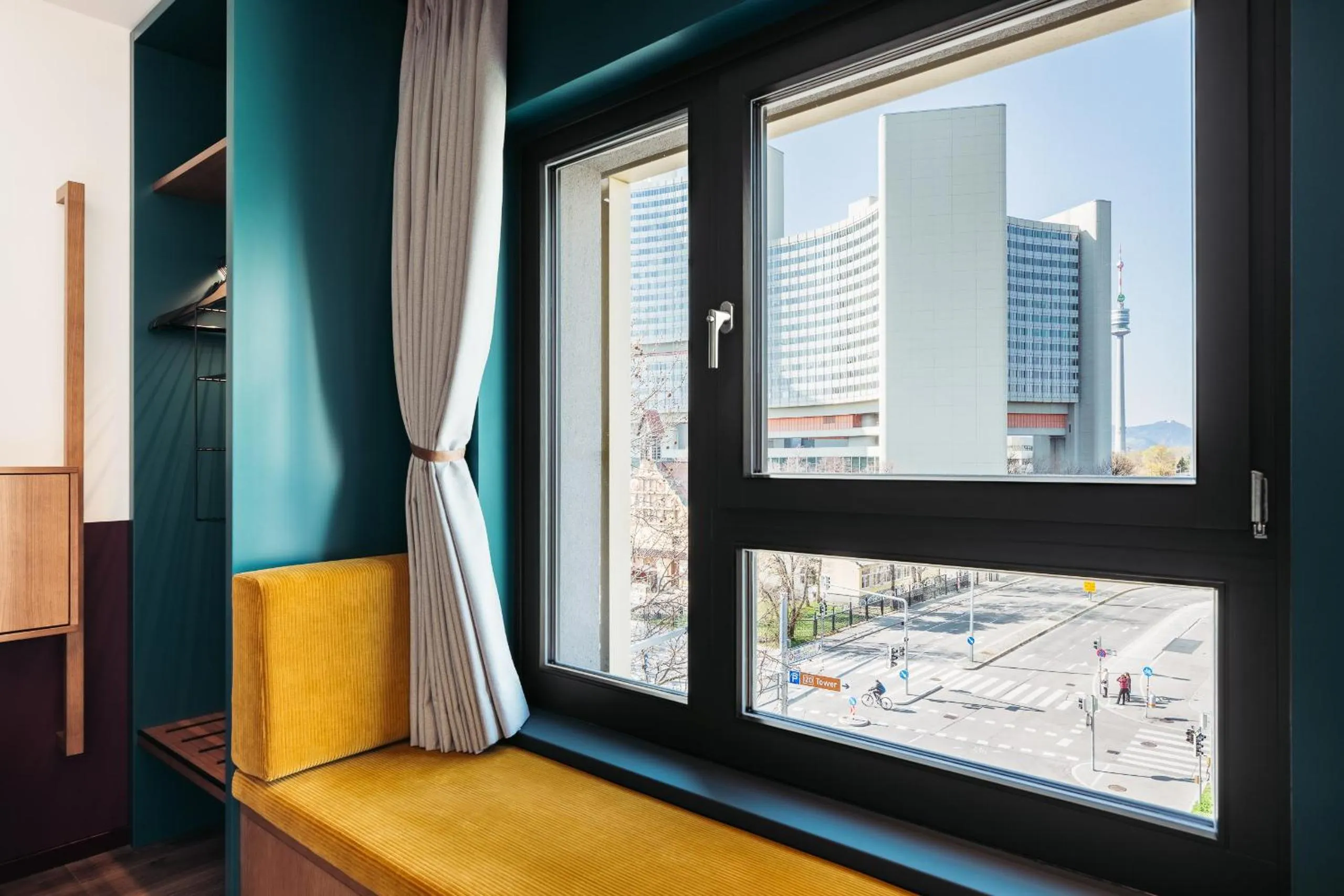 Photo of the whole room in Hotel Schani UNO City