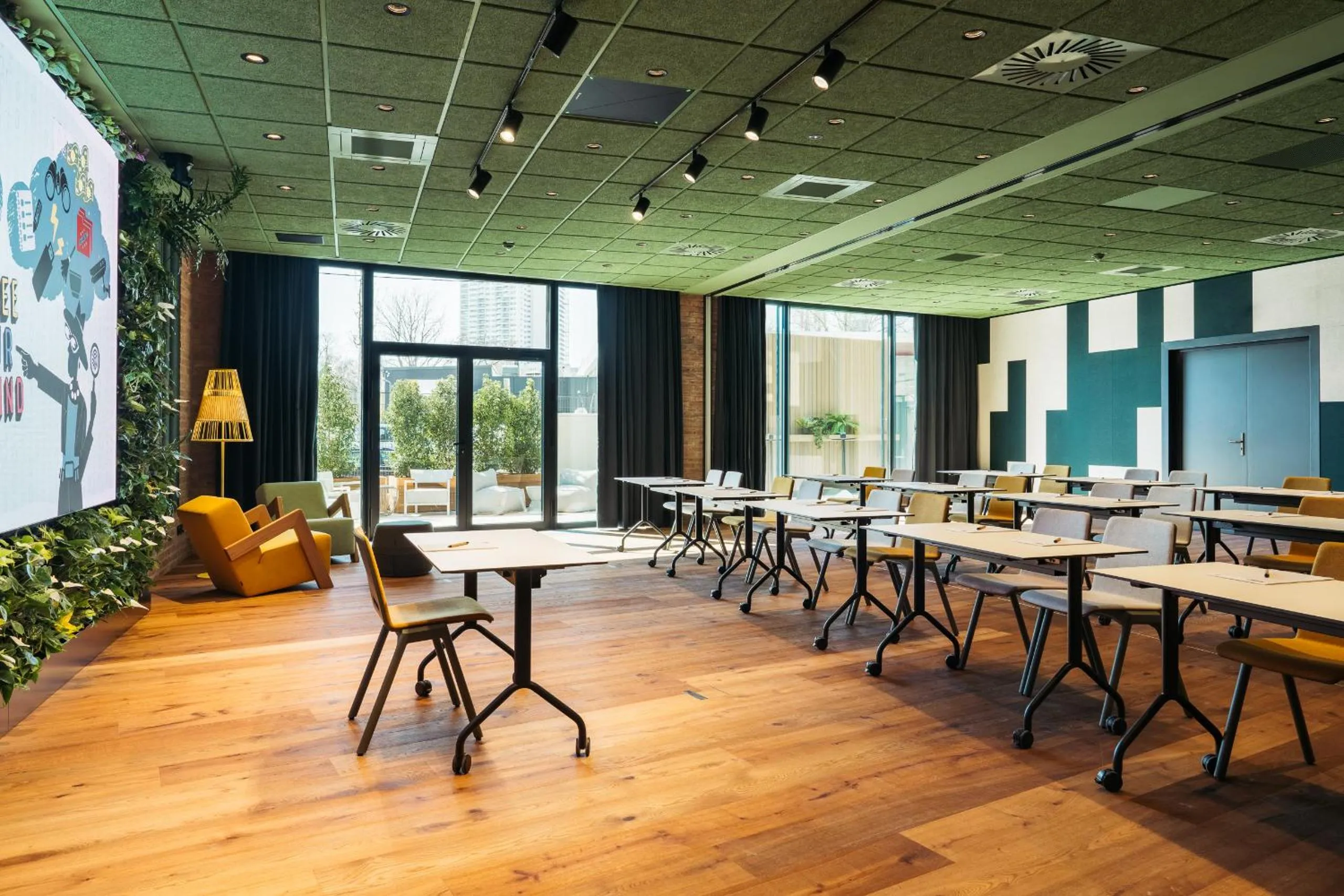 Meeting/conference room in Hotel Schani UNO City