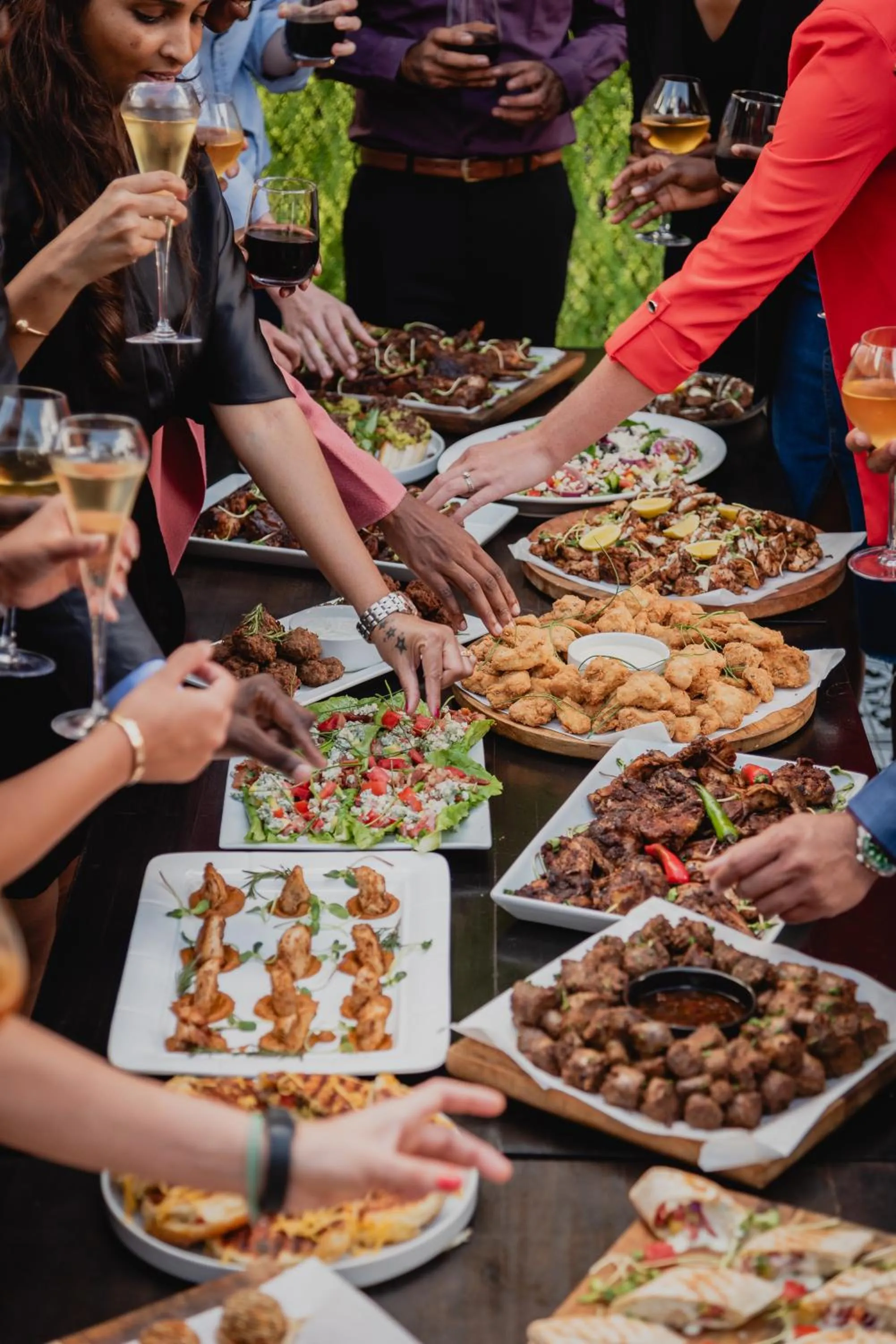 Restaurant/places to eat in Cargo88 Hotel