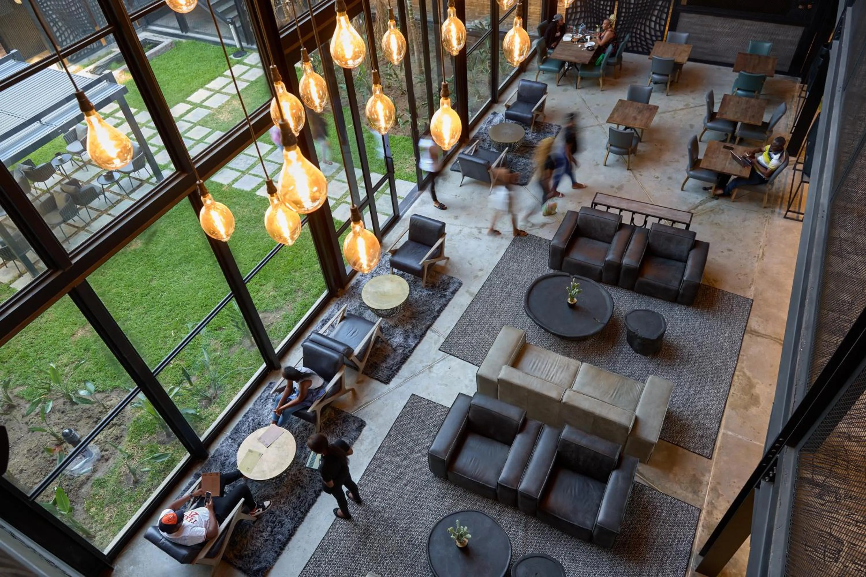 Restaurant/places to eat in Cargo88 Hotel