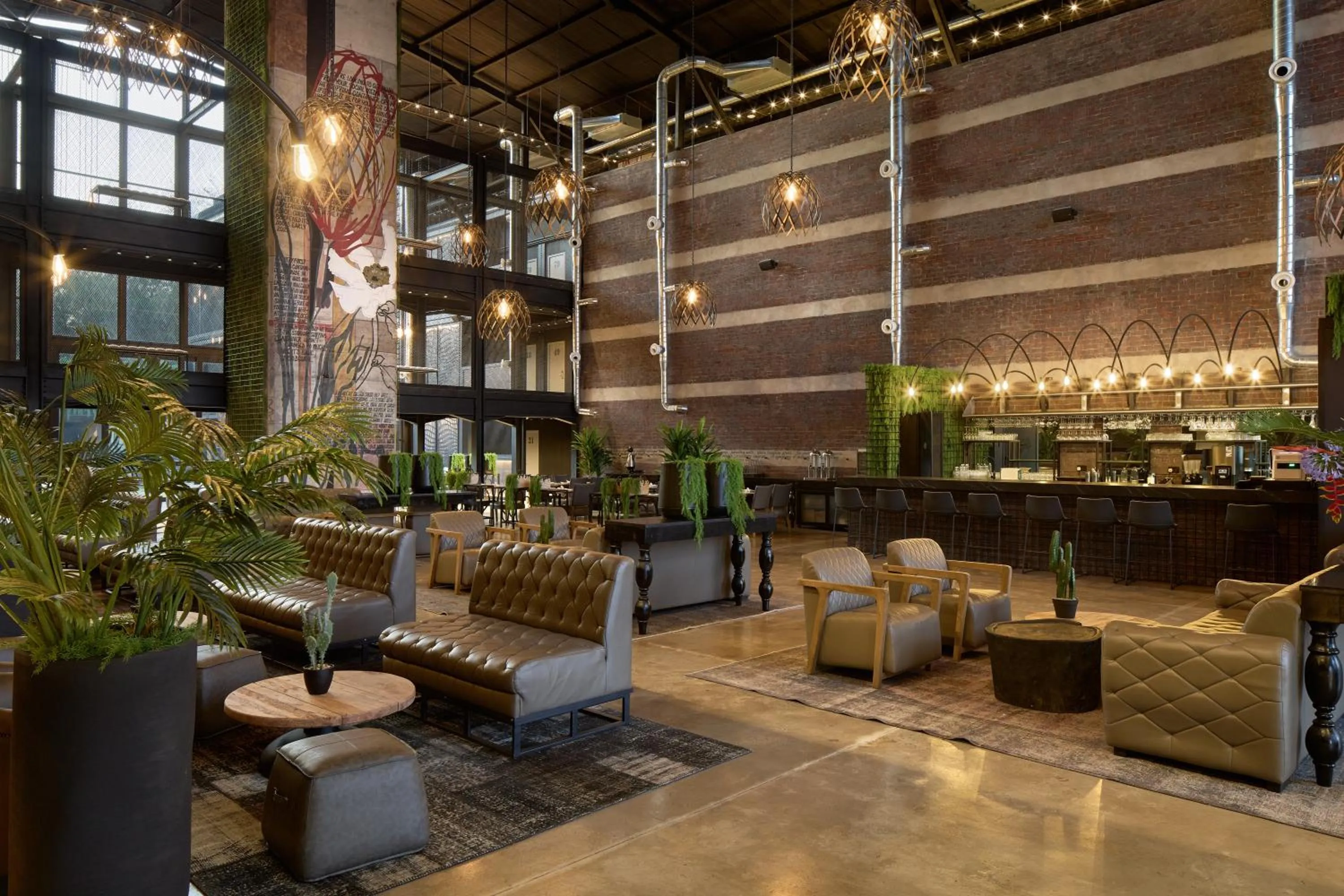 Restaurant/places to eat in Cargo88 Hotel