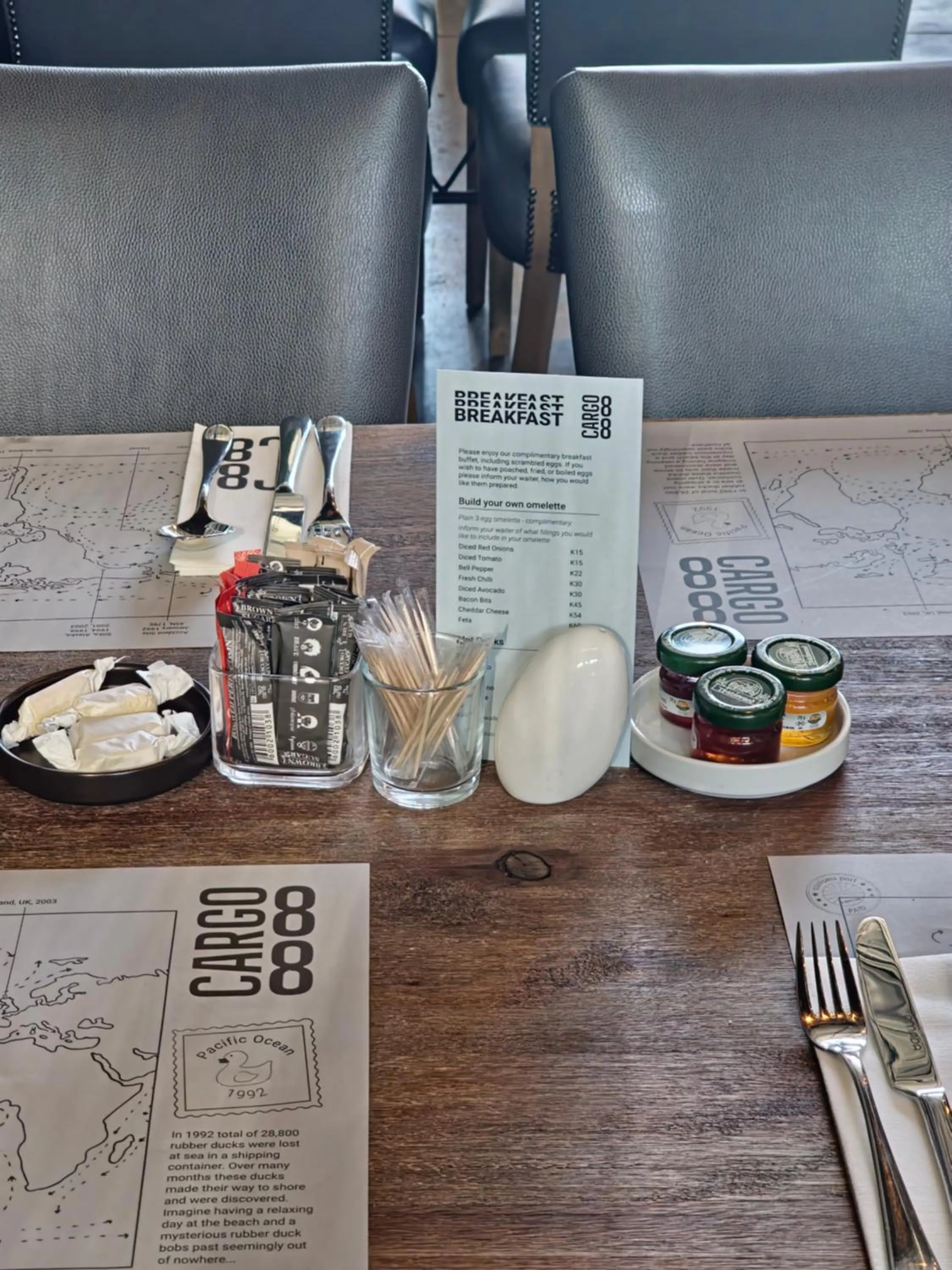 Food and drinks in Cargo88 Hotel