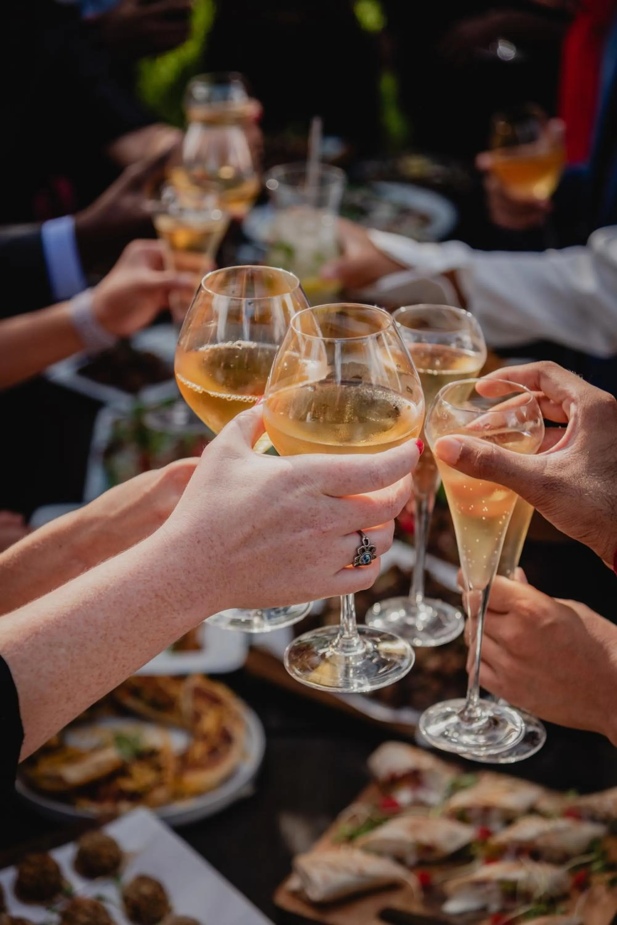 Restaurant/places to eat in Cargo88 Hotel