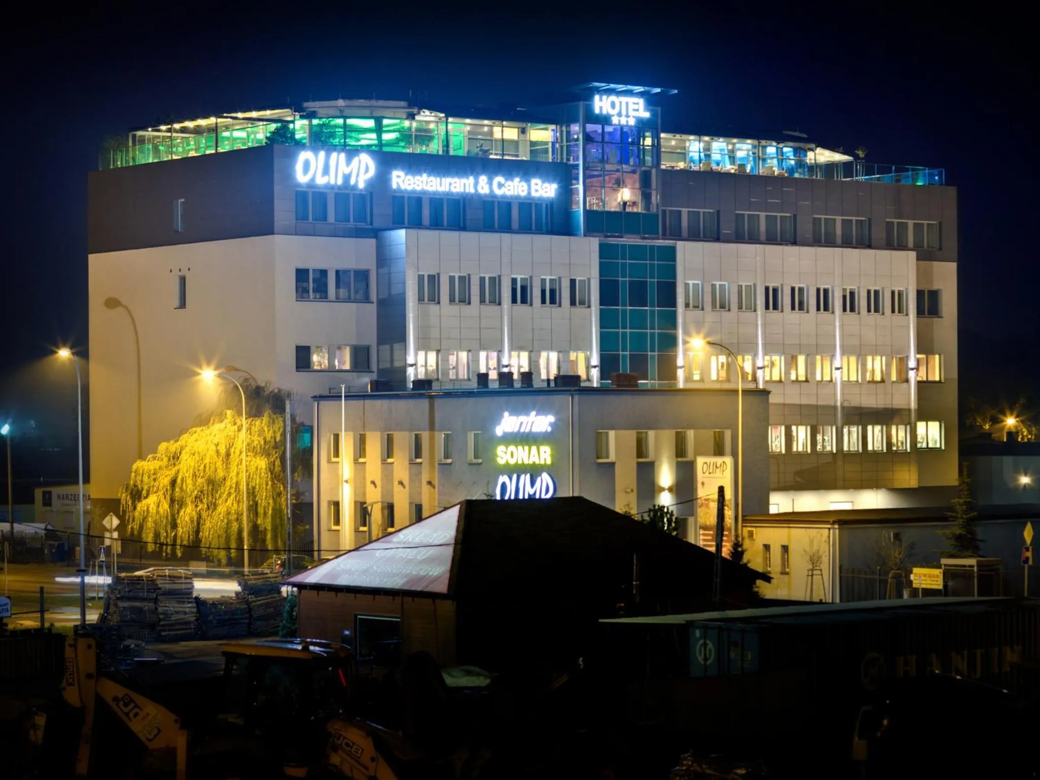 Facade/entrance in Hotel Olimp Business & Spa