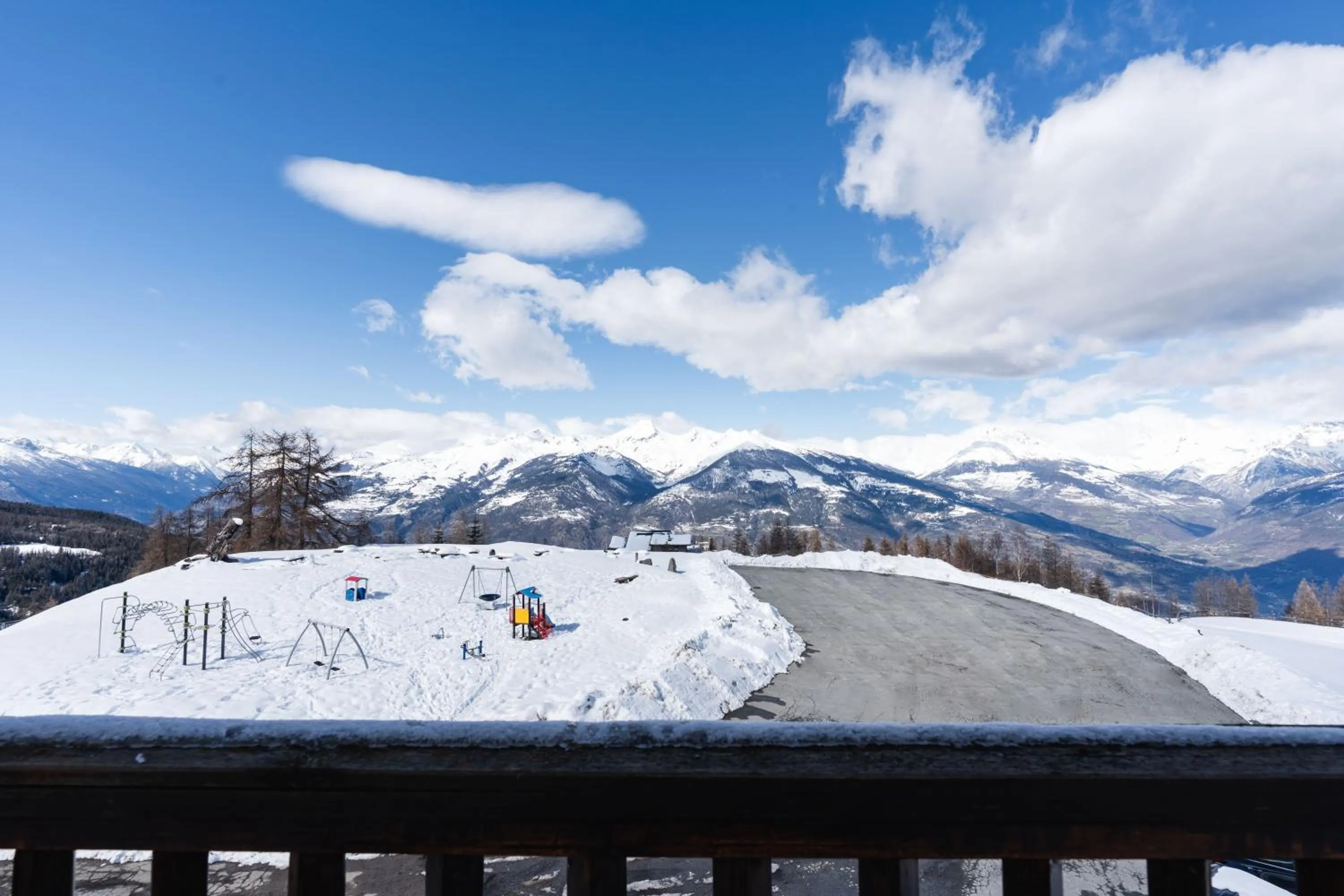 Natural landscape in CHALET DES ALPES