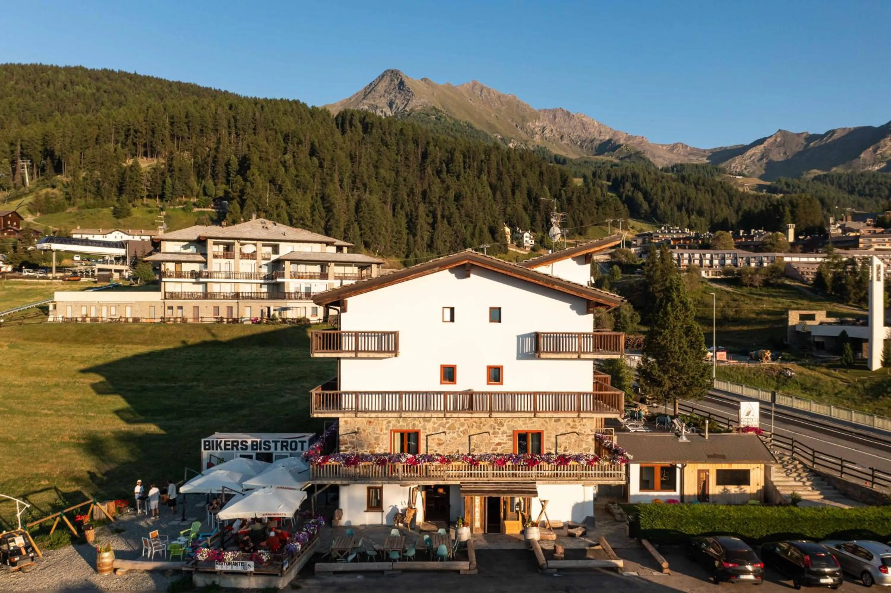 Property building in CHALET DES ALPES