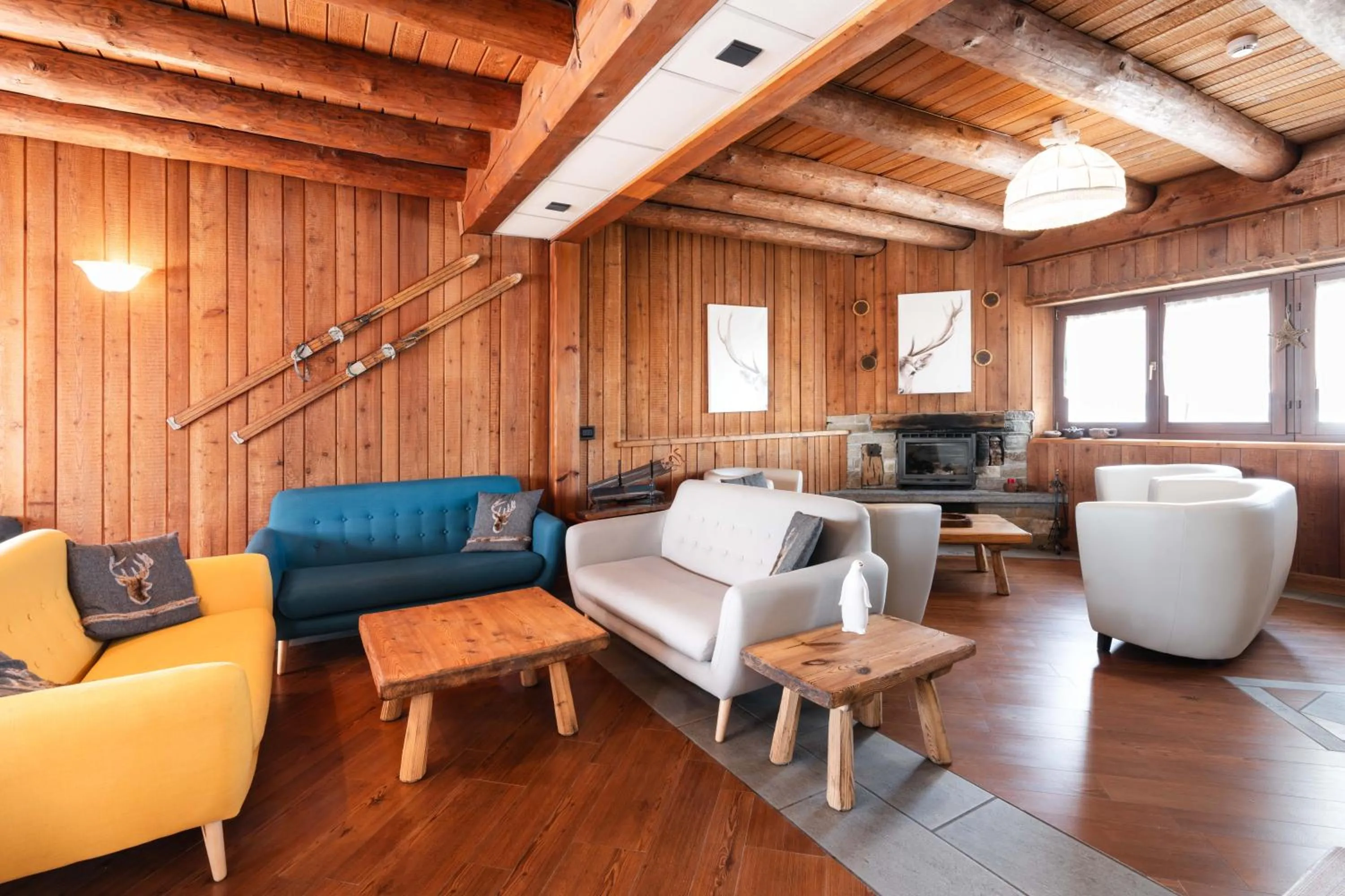 Living room in CHALET DES ALPES