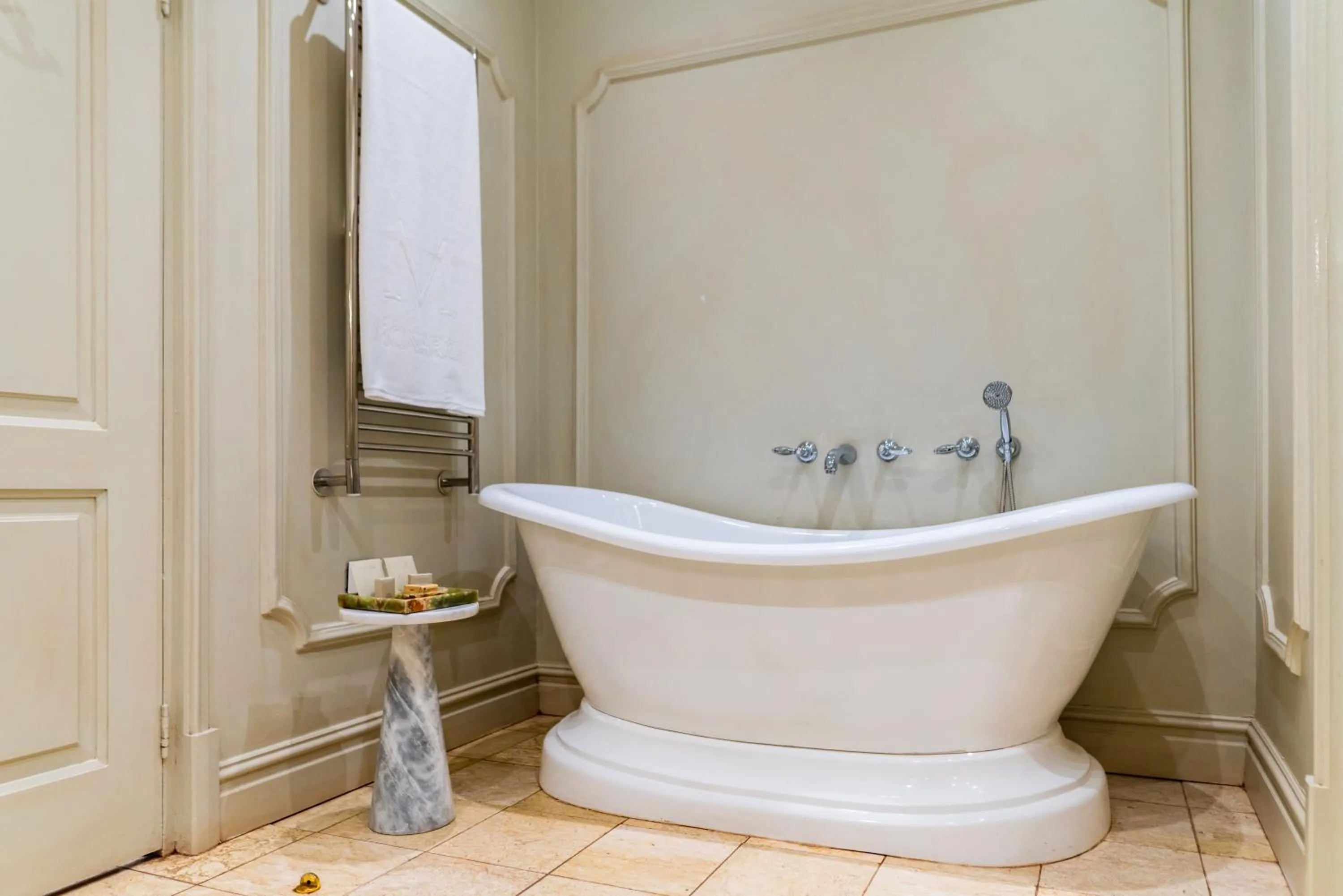 Bathroom in The Monarch Hotel