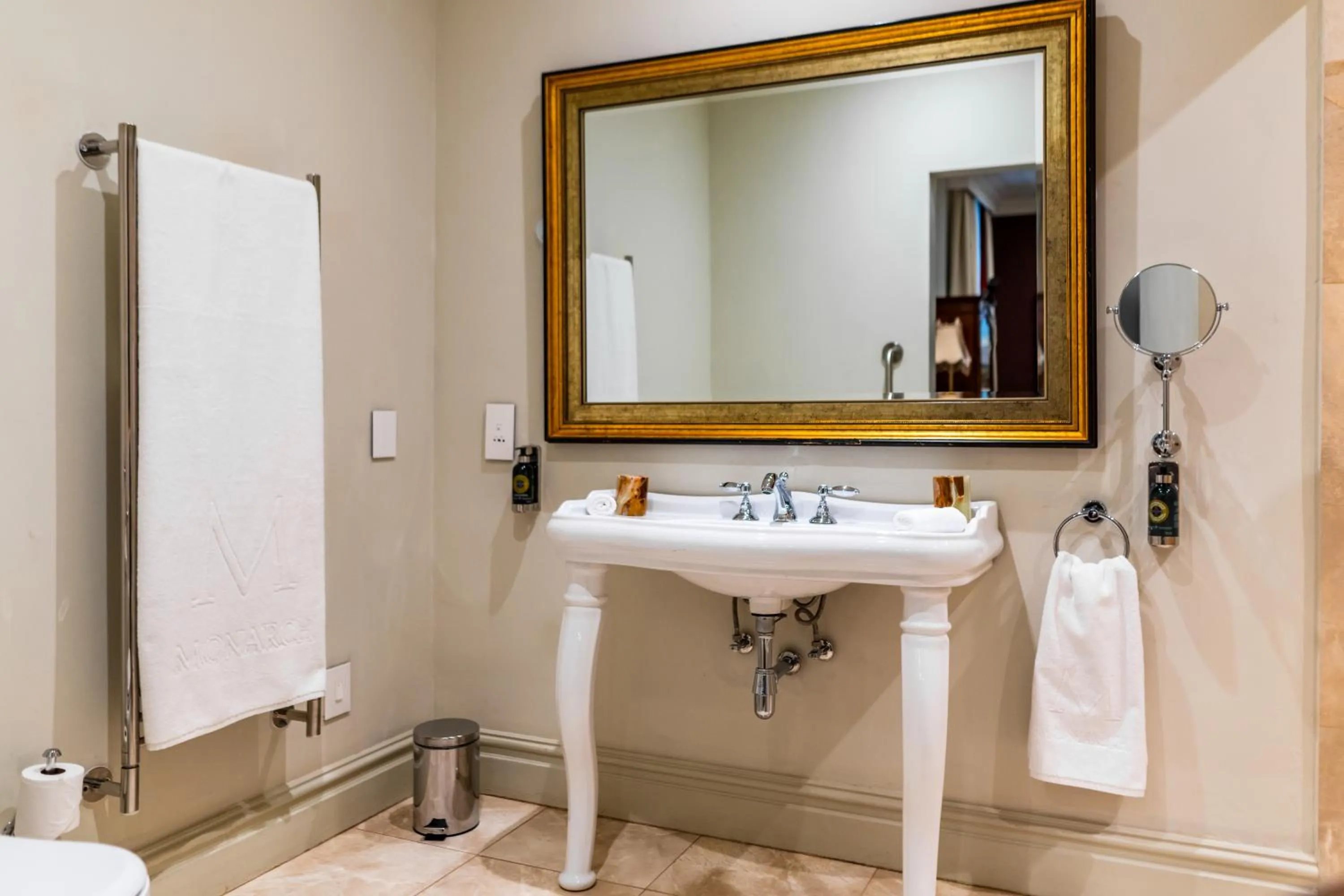 Bathroom in The Monarch Hotel
