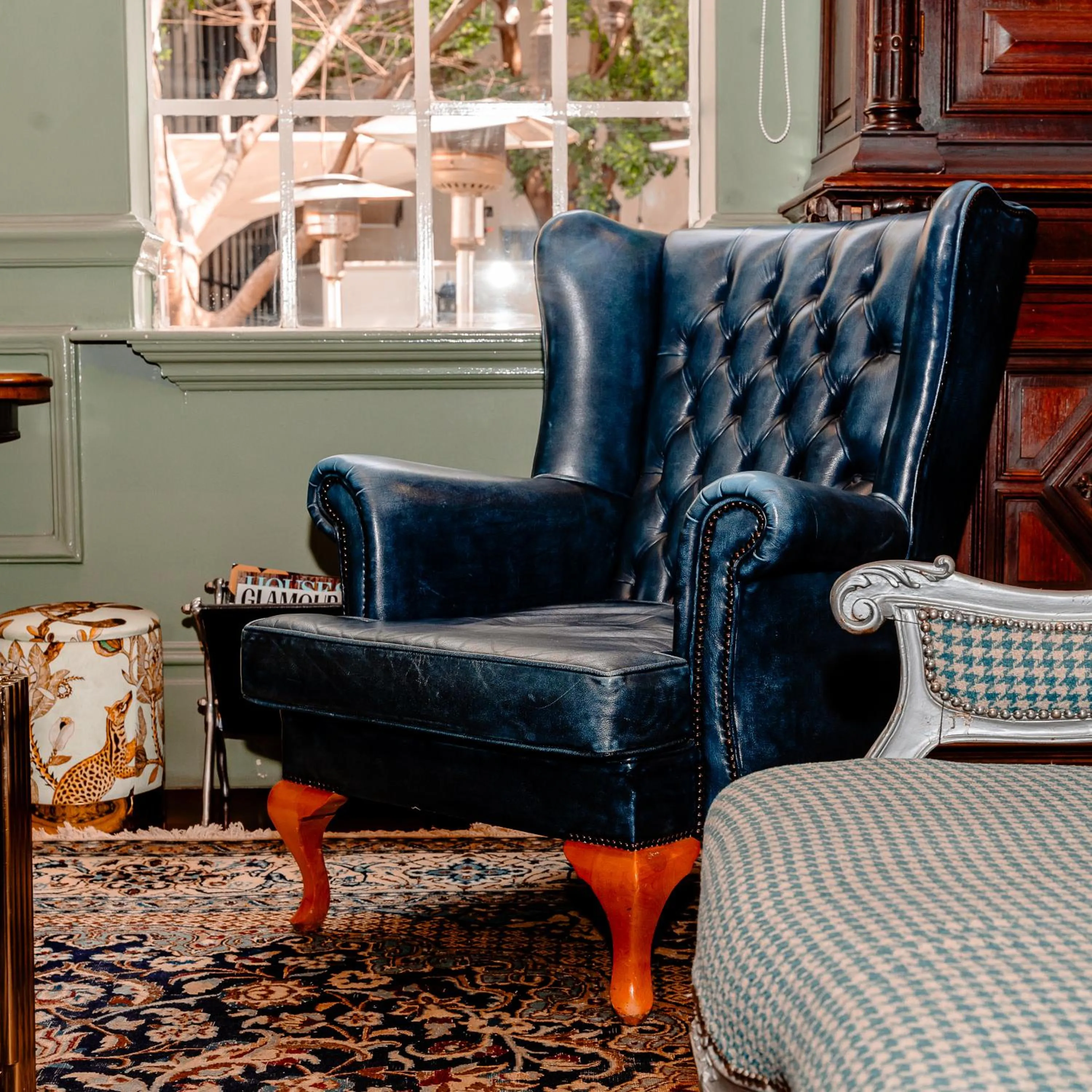 Living room in The Monarch Hotel