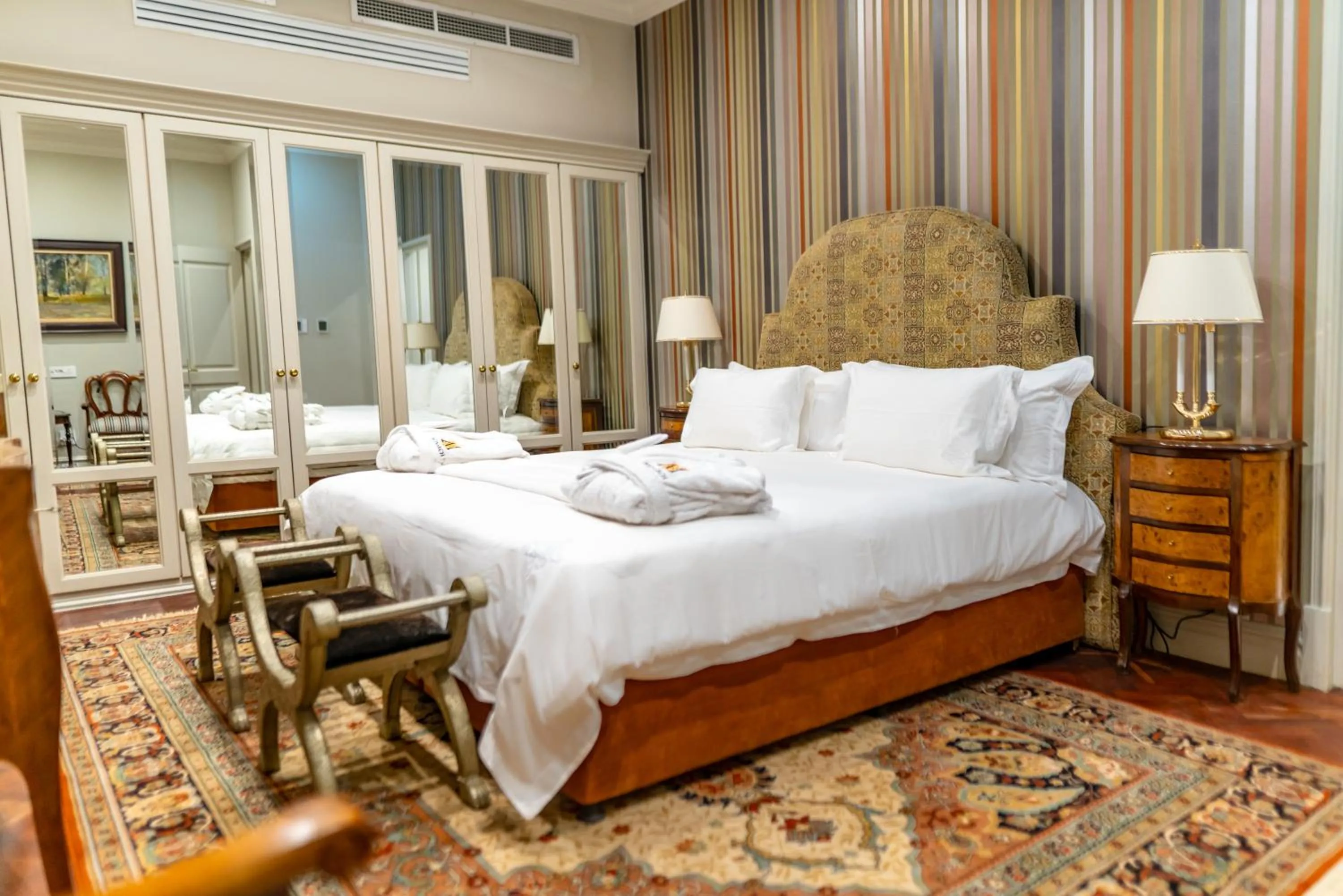 Bed in The Monarch Hotel