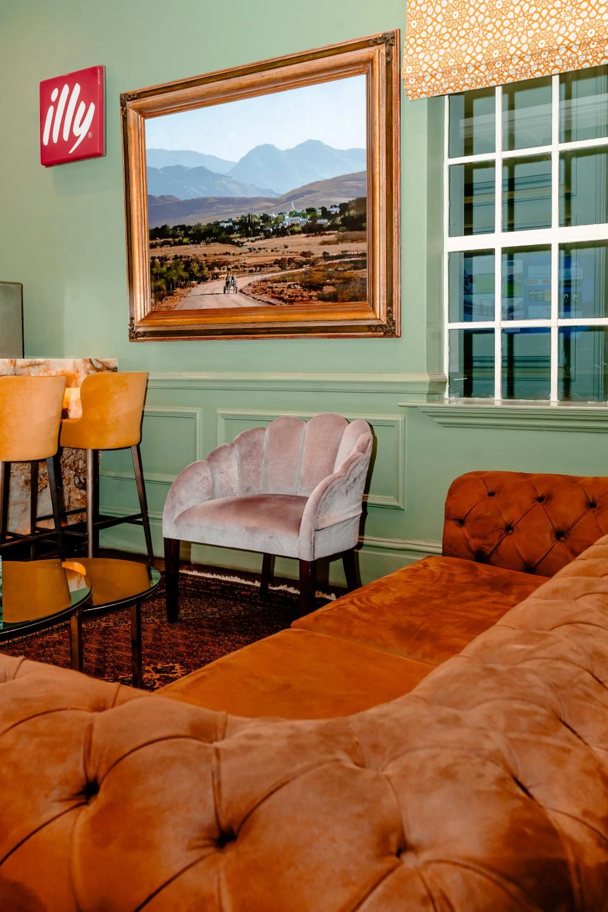 Living room in The Monarch Hotel