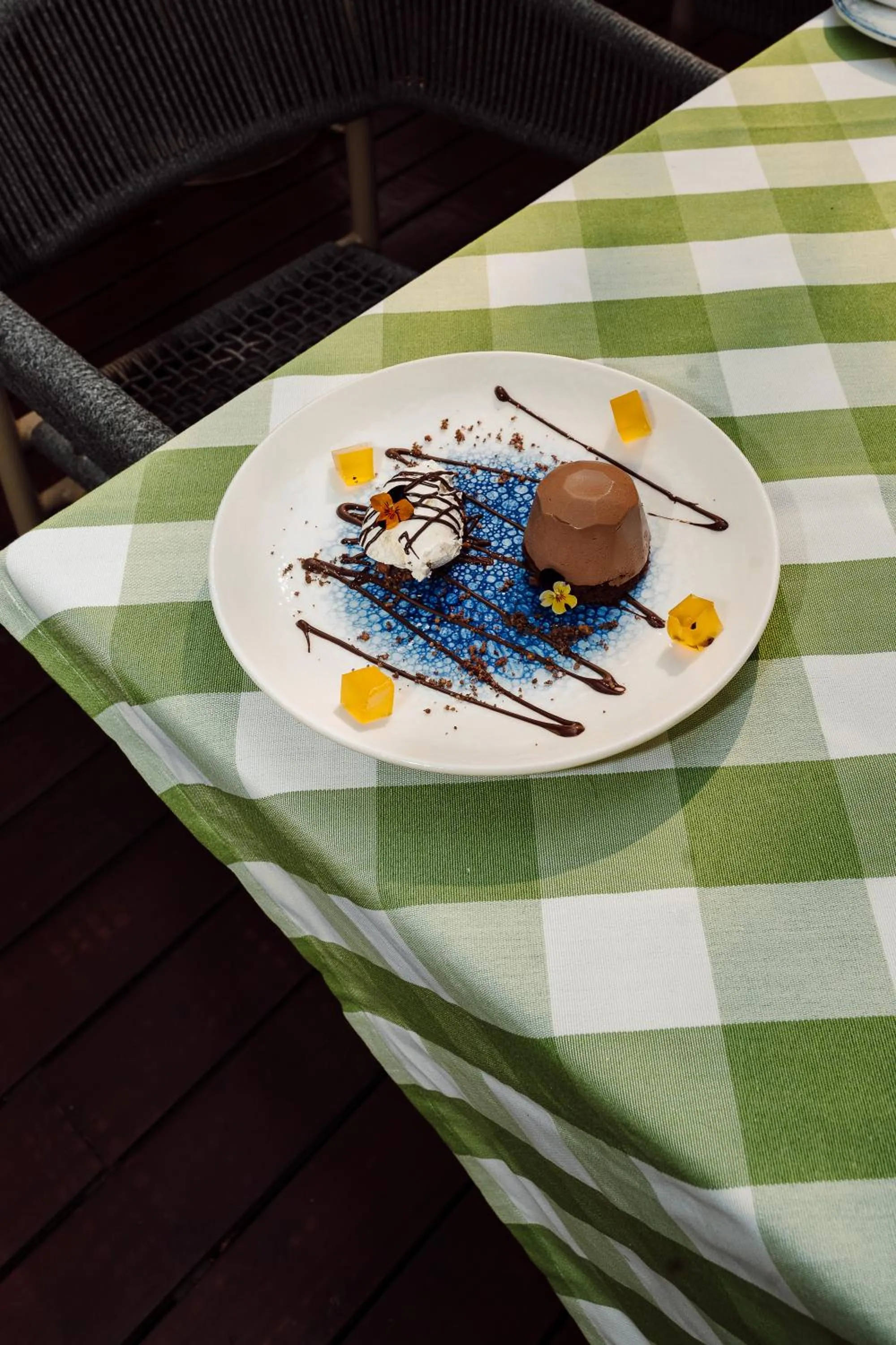 Food and drinks in The Monarch Hotel