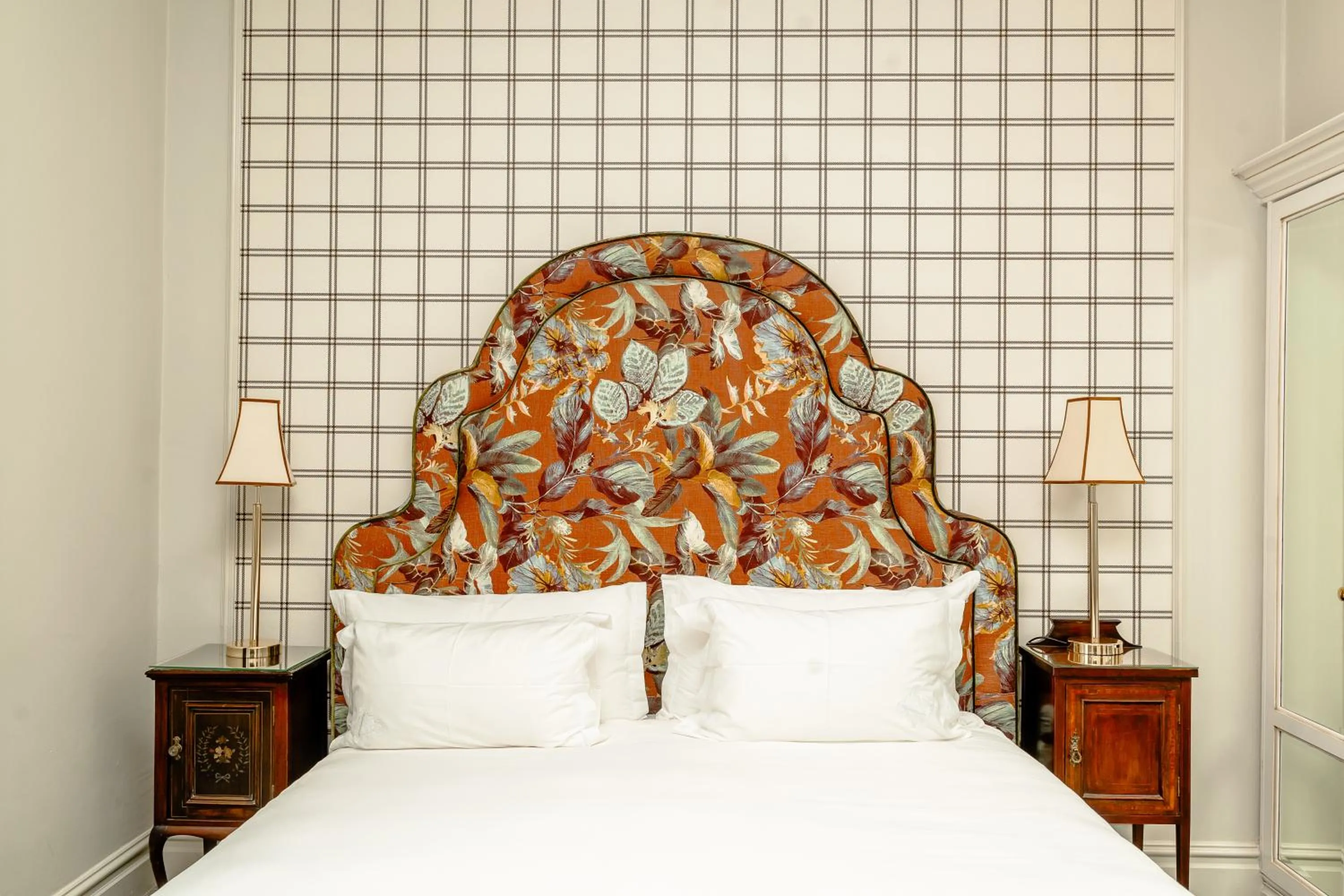 Bed in The Monarch Hotel