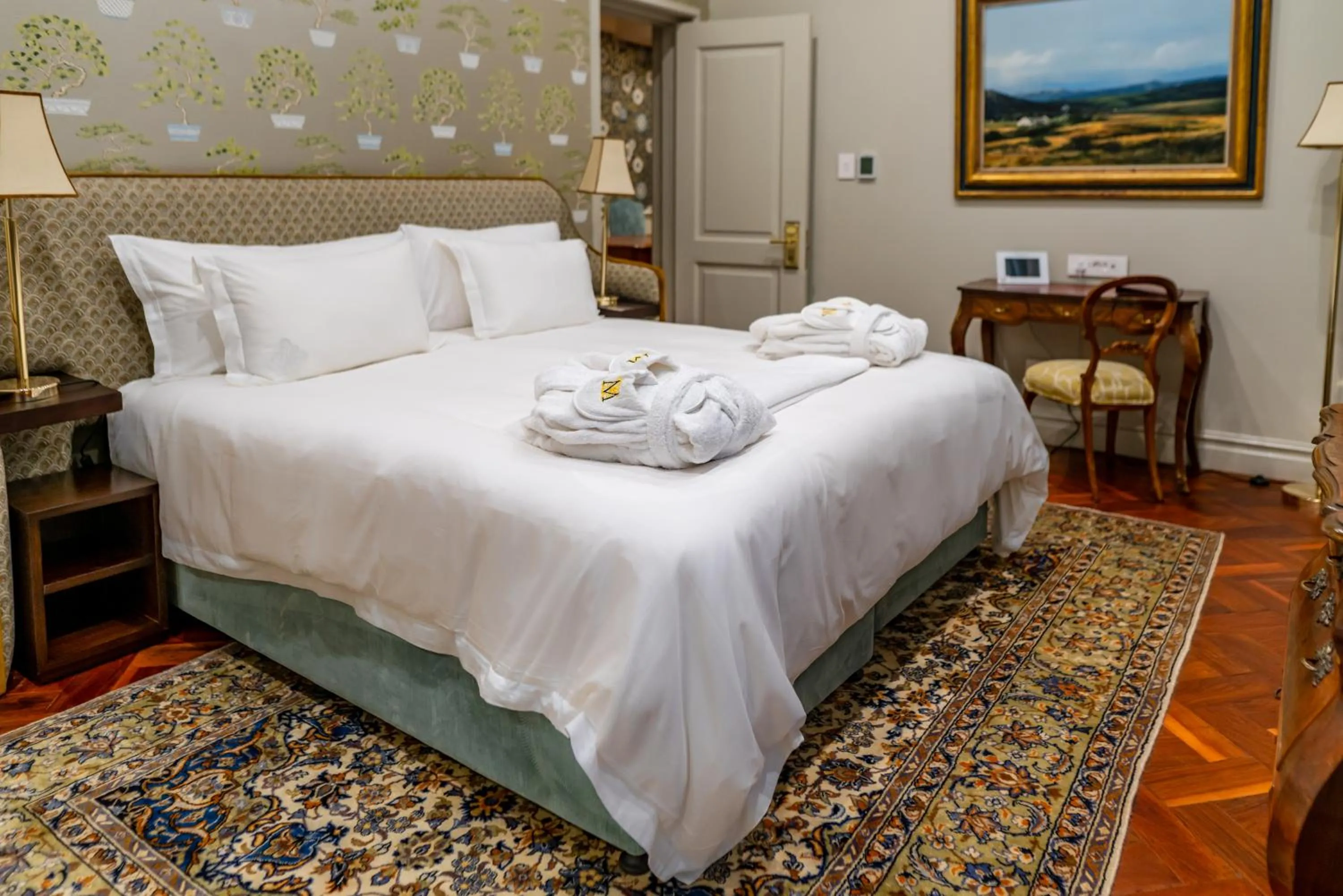 Bed in The Monarch Hotel