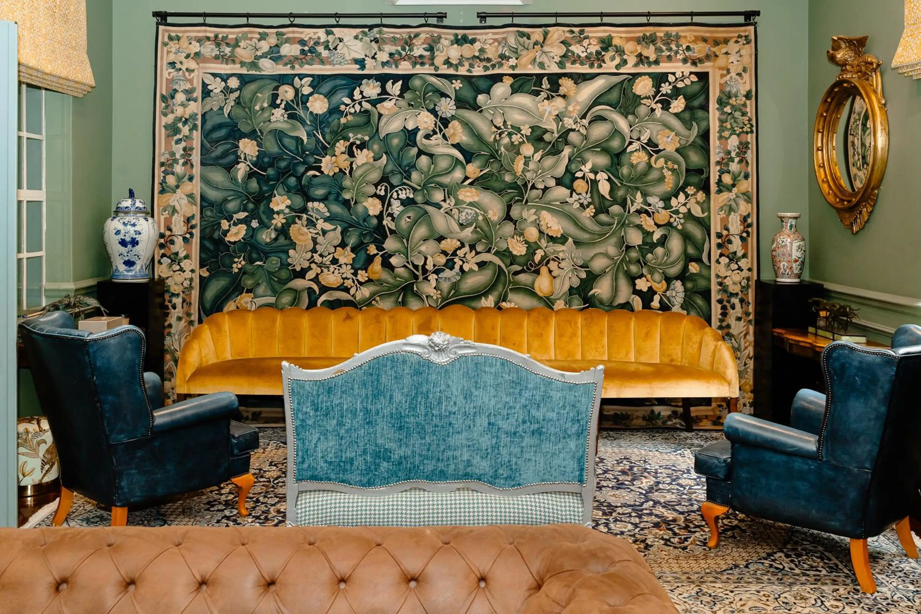 Living room in The Monarch Hotel