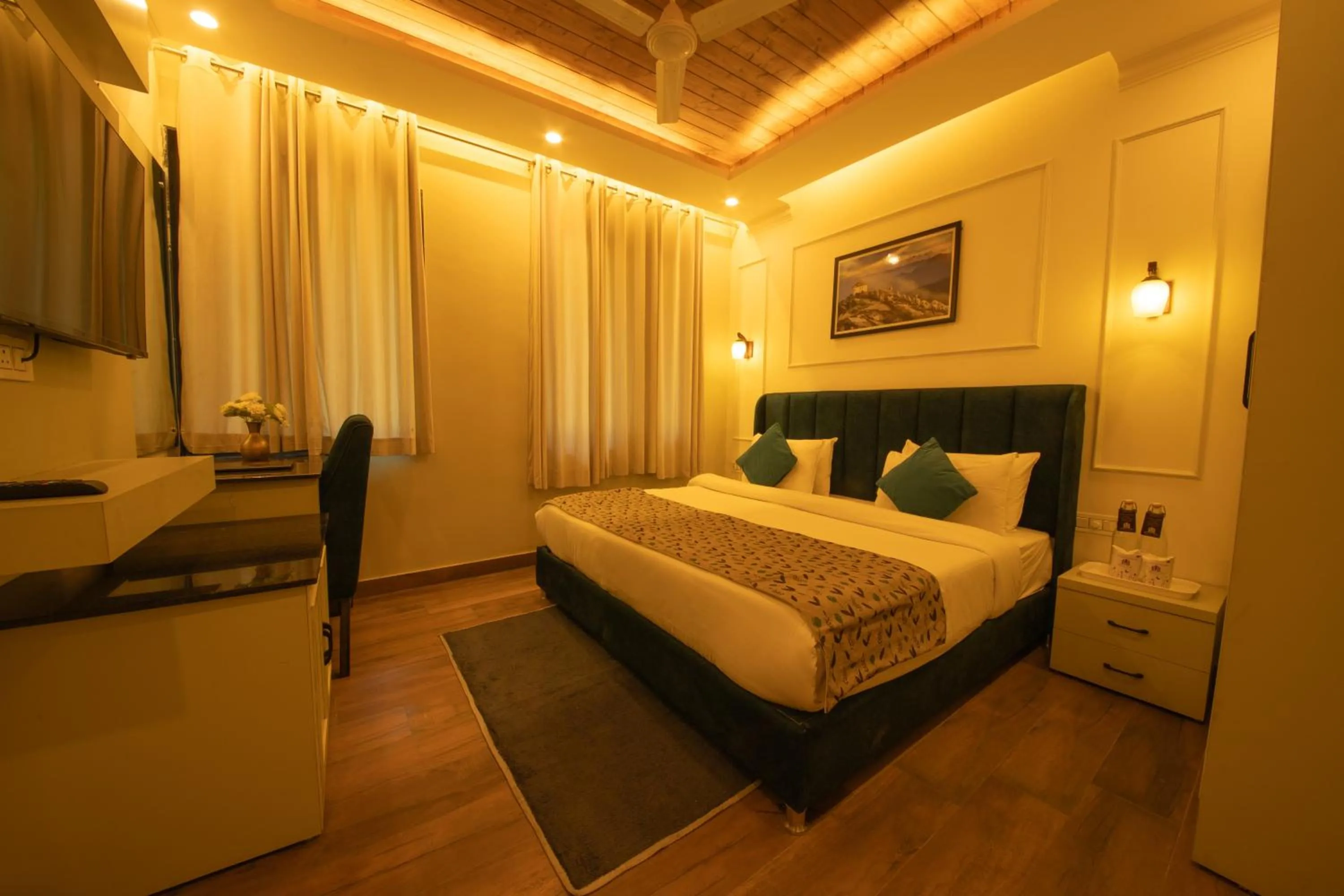 Bed in Perfectstayz Premium Westend at Mall Road