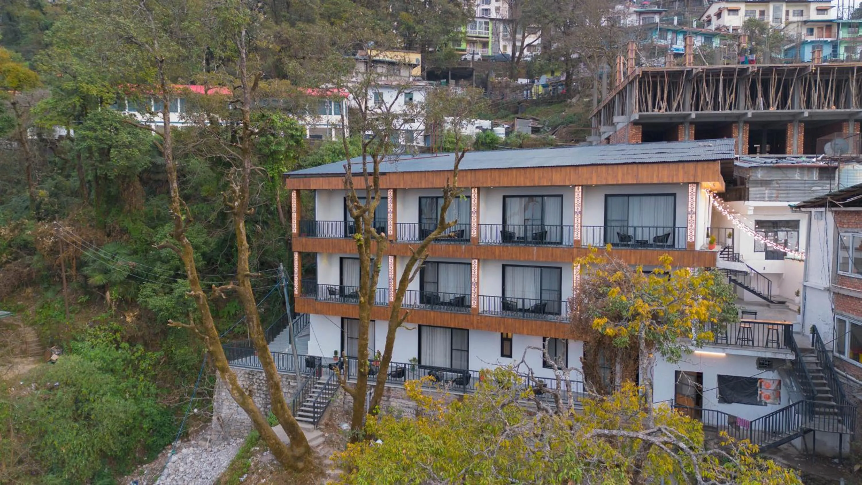 Property building in Perfectstayz Premium Westend at Mall Road