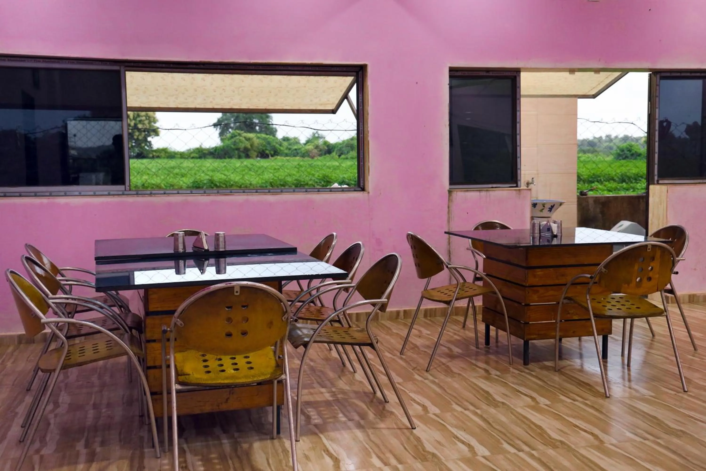 Seating area in AamraKunj Gir Resort