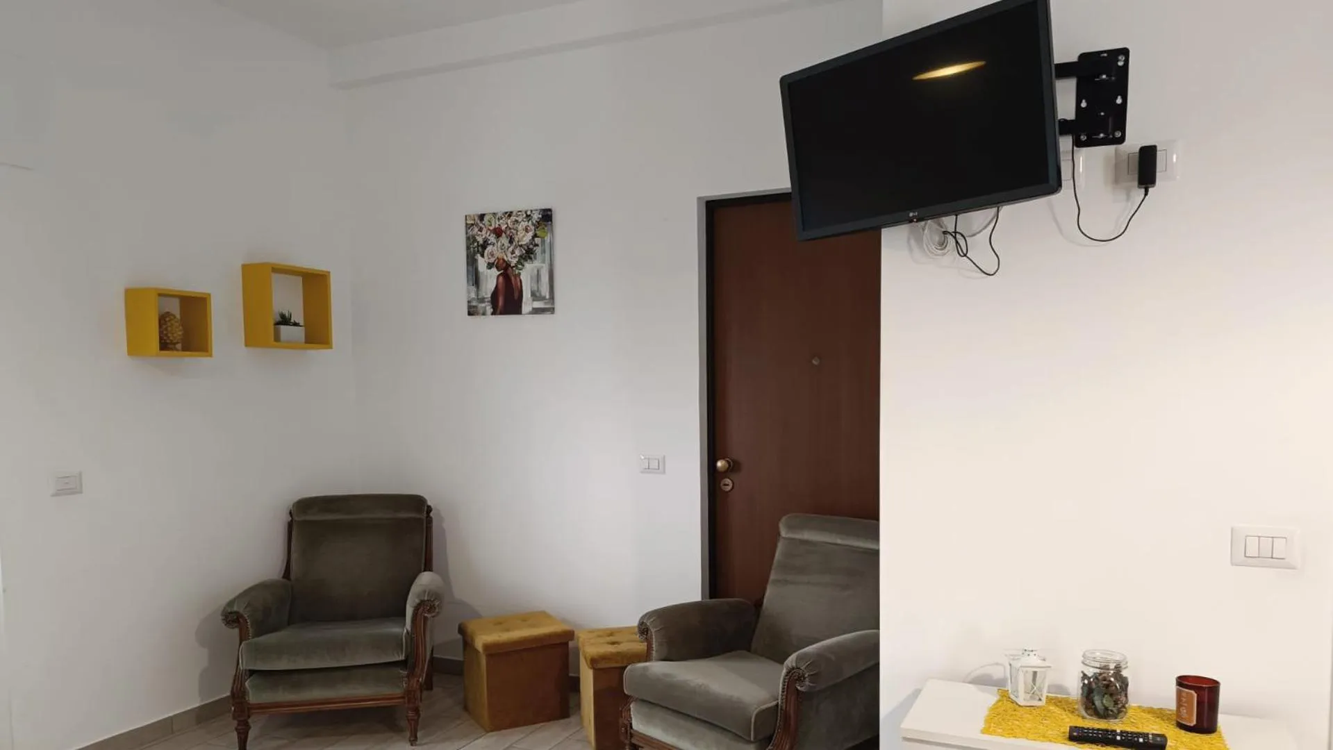 TV and multimedia in Le casette di Frà Studios