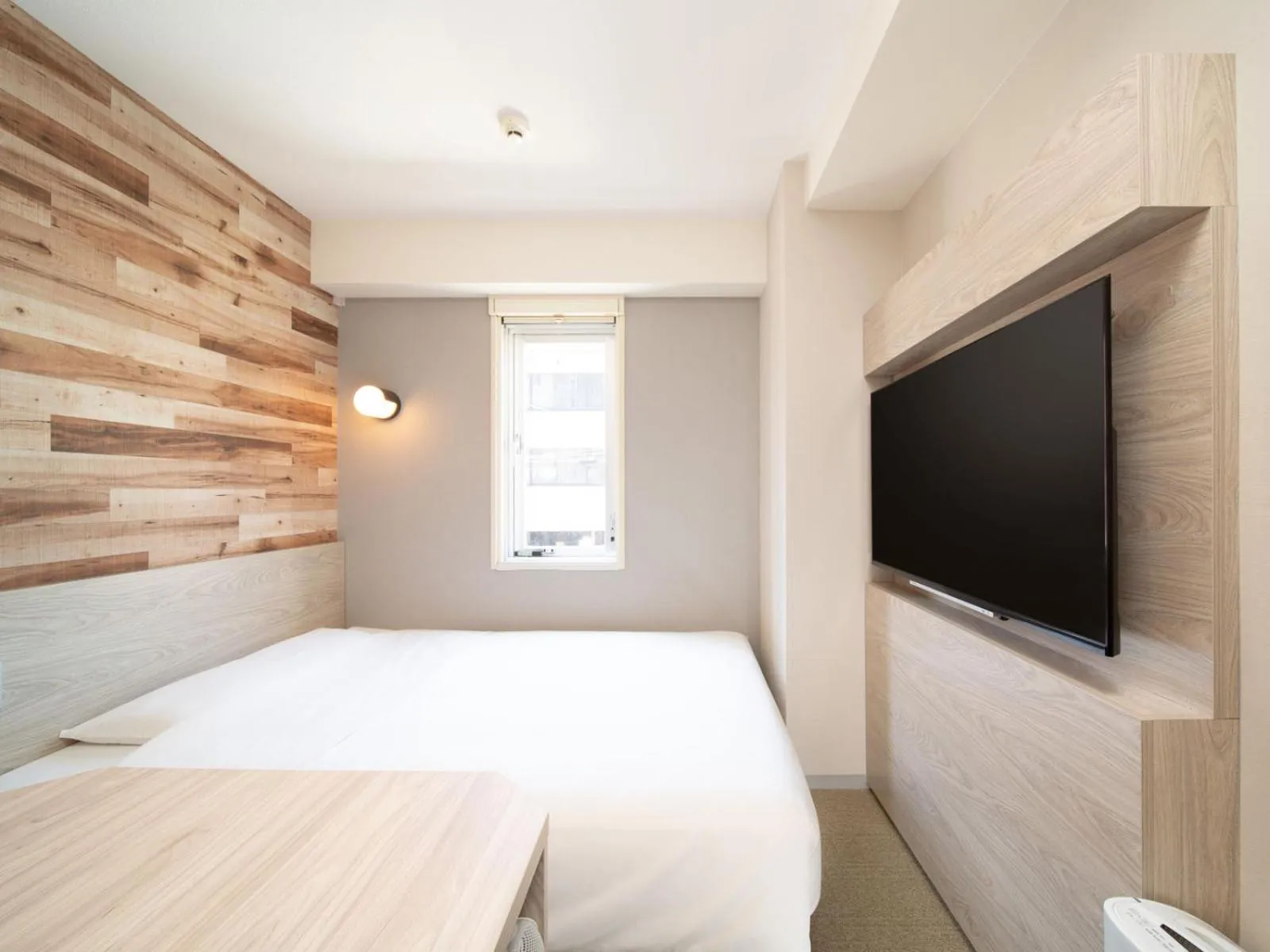 Bed in Super Hotel Shinagawa Aomono-Yokocho