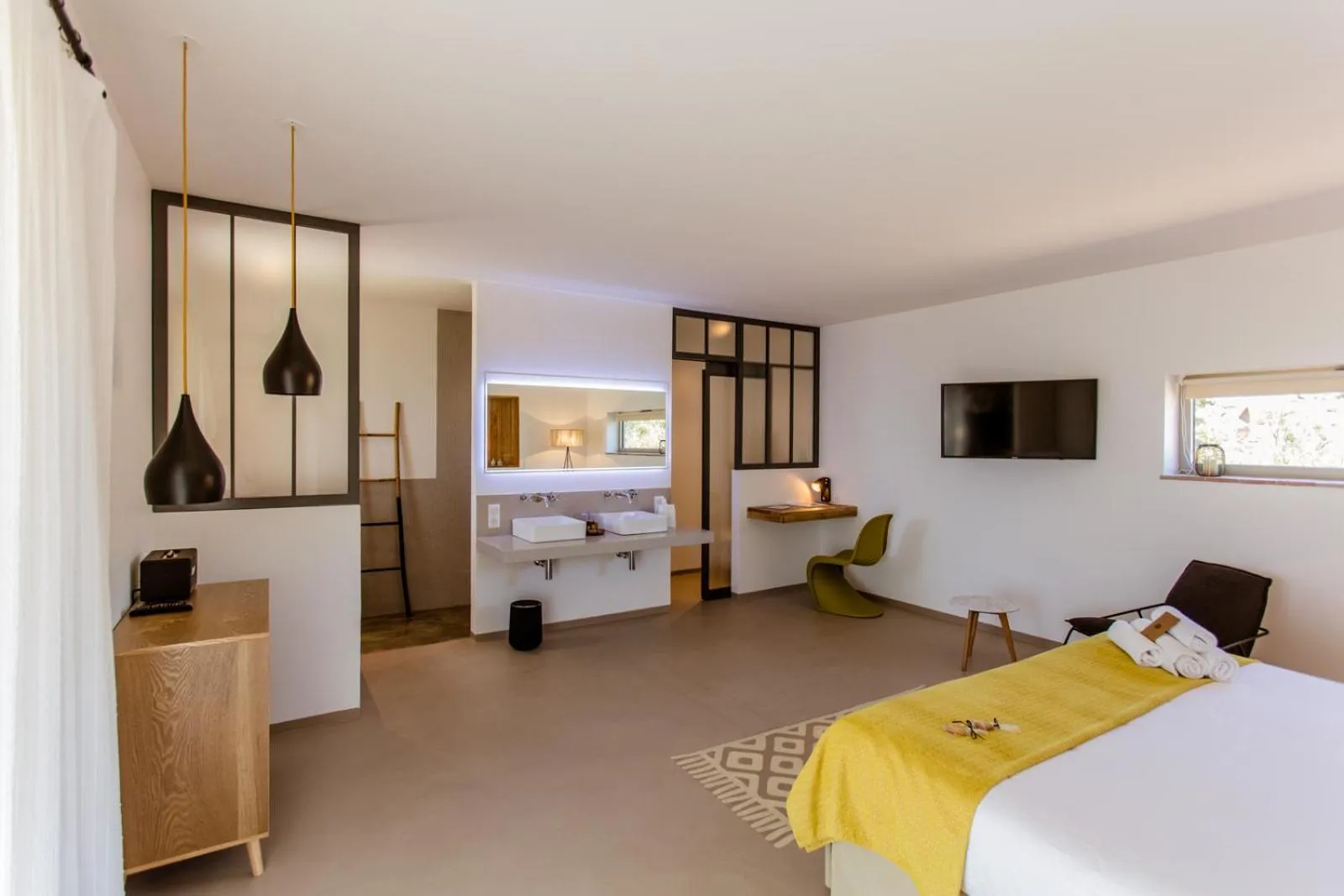 Photo of the whole room in Hotel Les Chambres de Mila Bonifacio