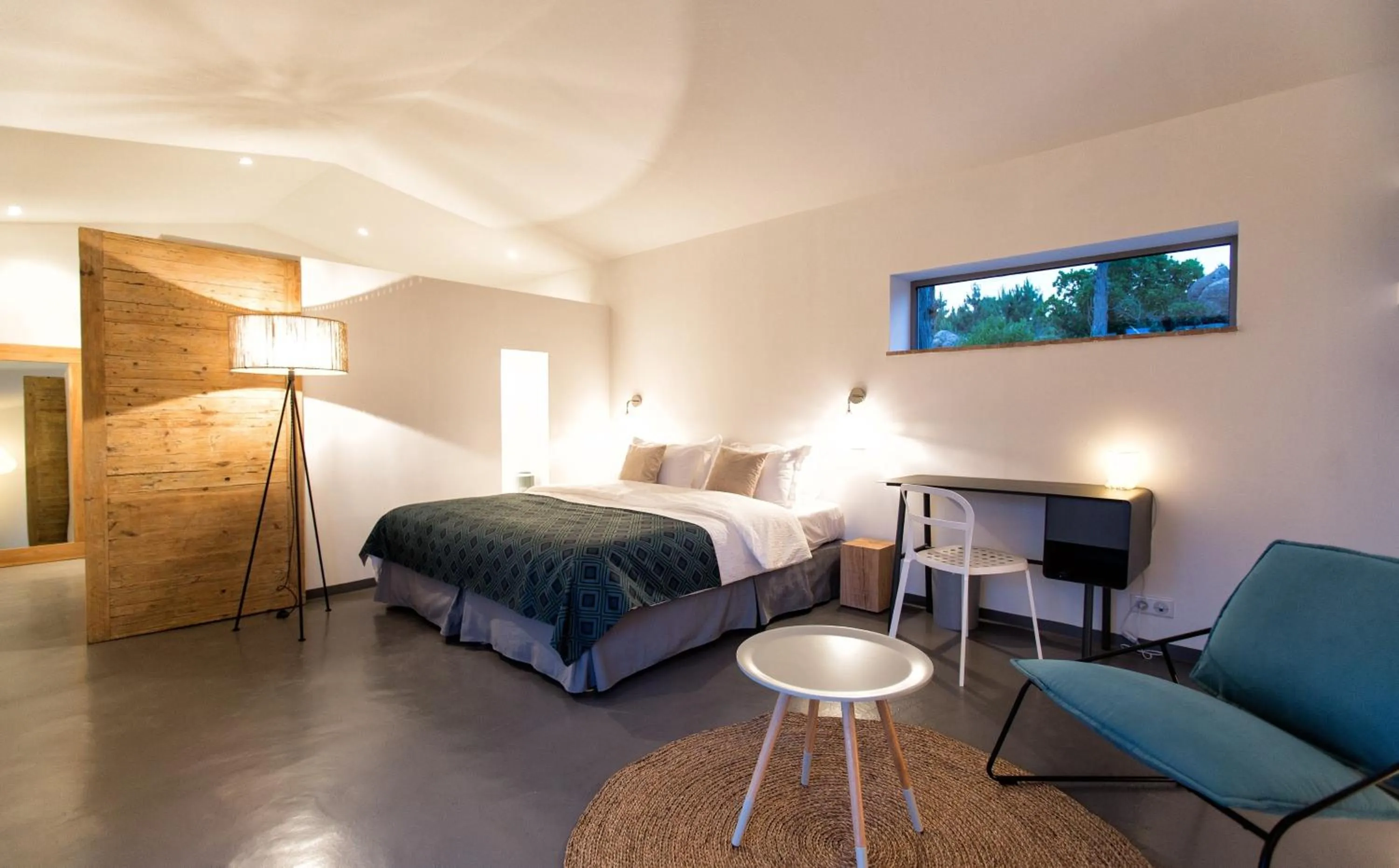 Photo of the whole room in Hotel Les Chambres de Mila Bonifacio