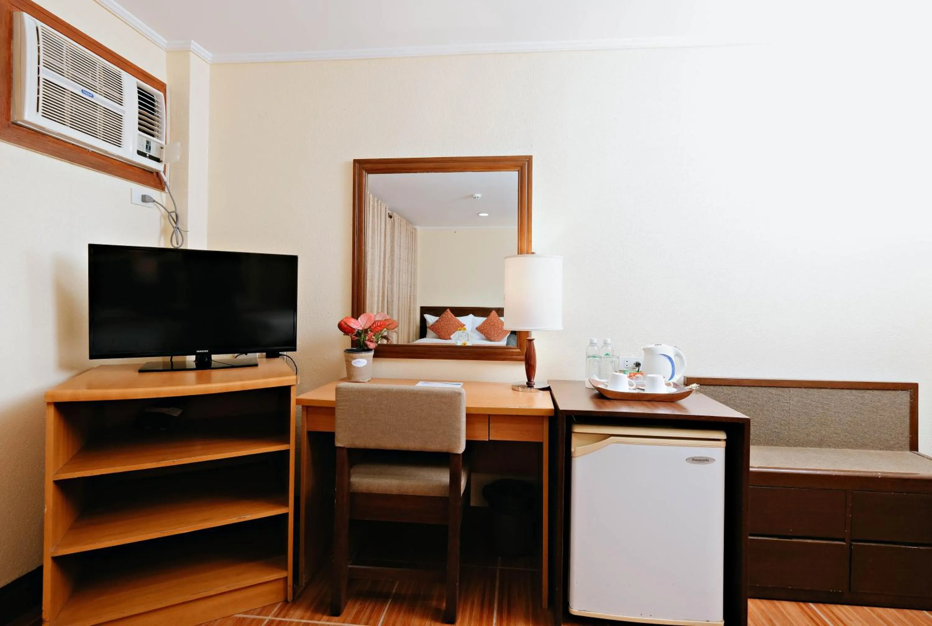 TV and multimedia in The Suites At Mount Malarayat