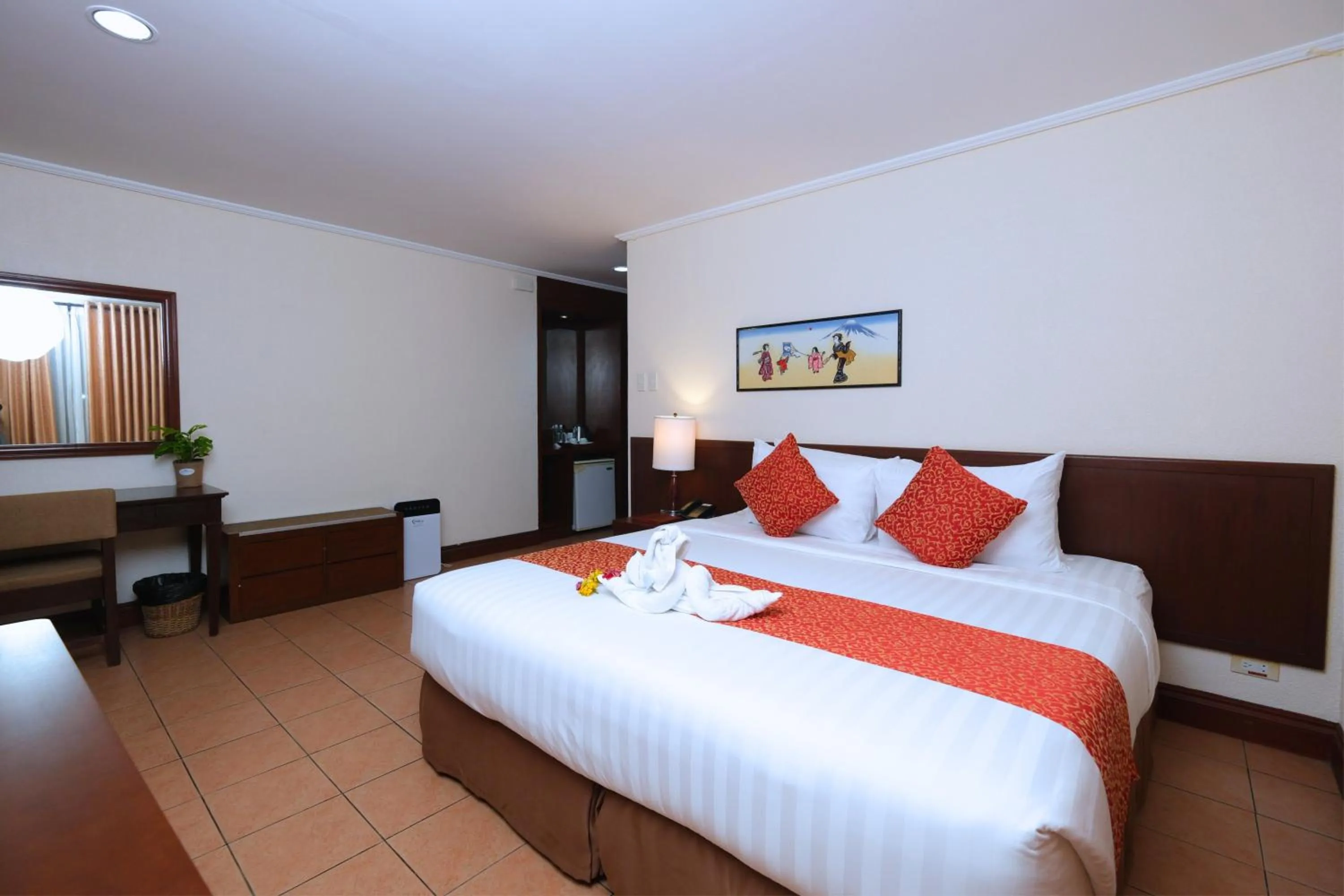 Photo of the whole room, Bed in The Suites At Mount Malarayat