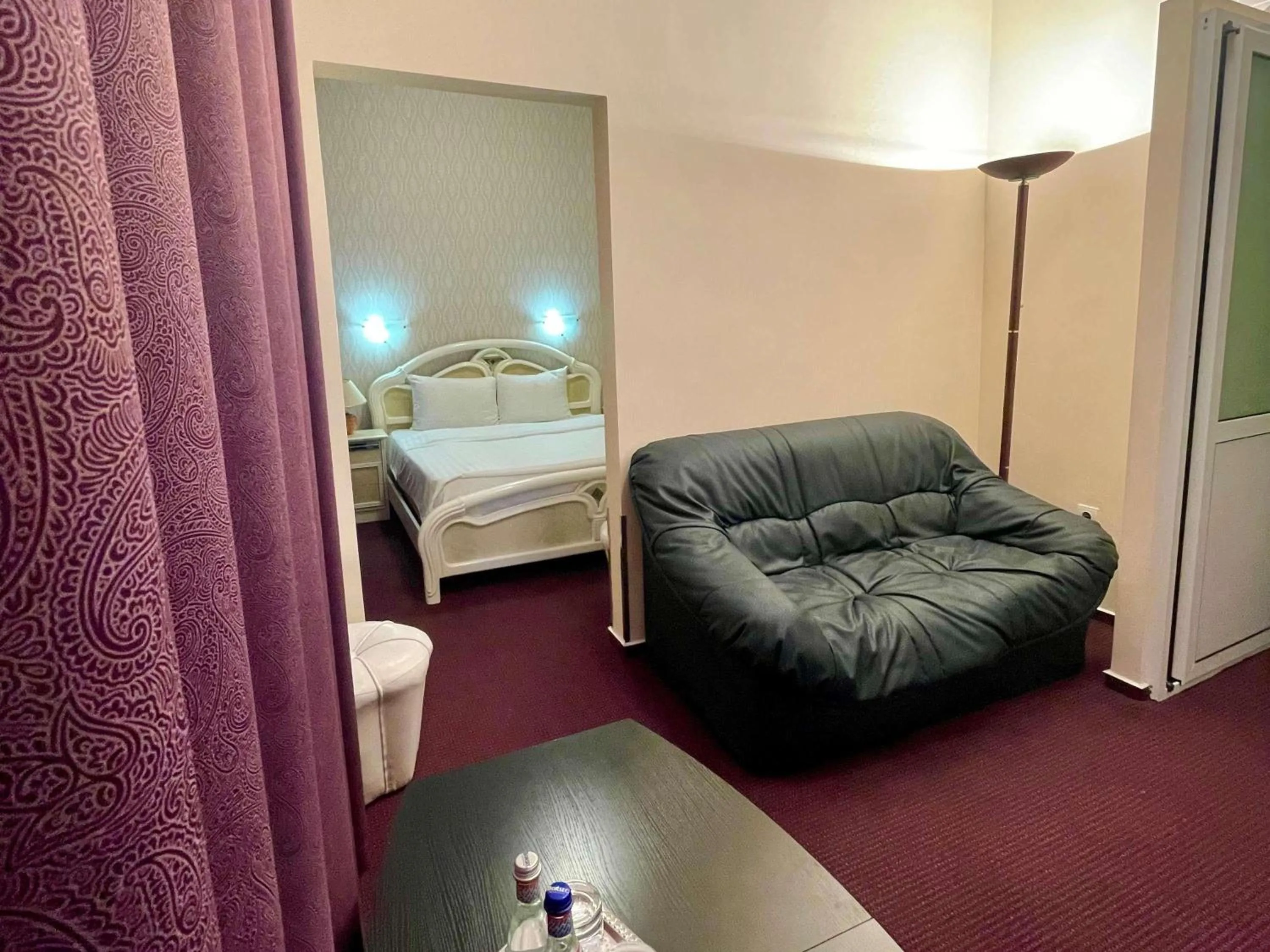 Bedroom, Bed in ibis Styles Dunarea Galati