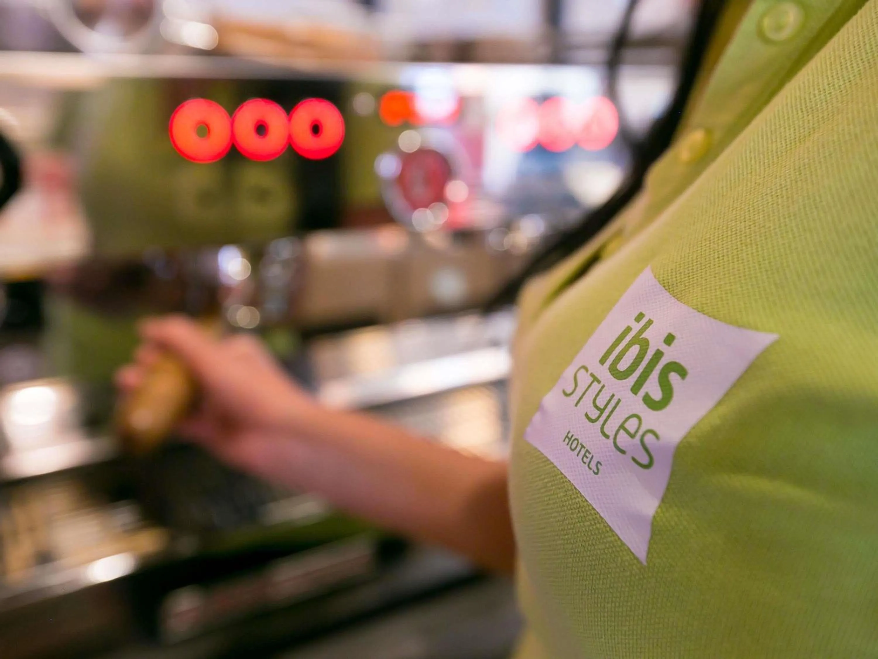 Lounge or bar in ibis Styles Dunarea Galati