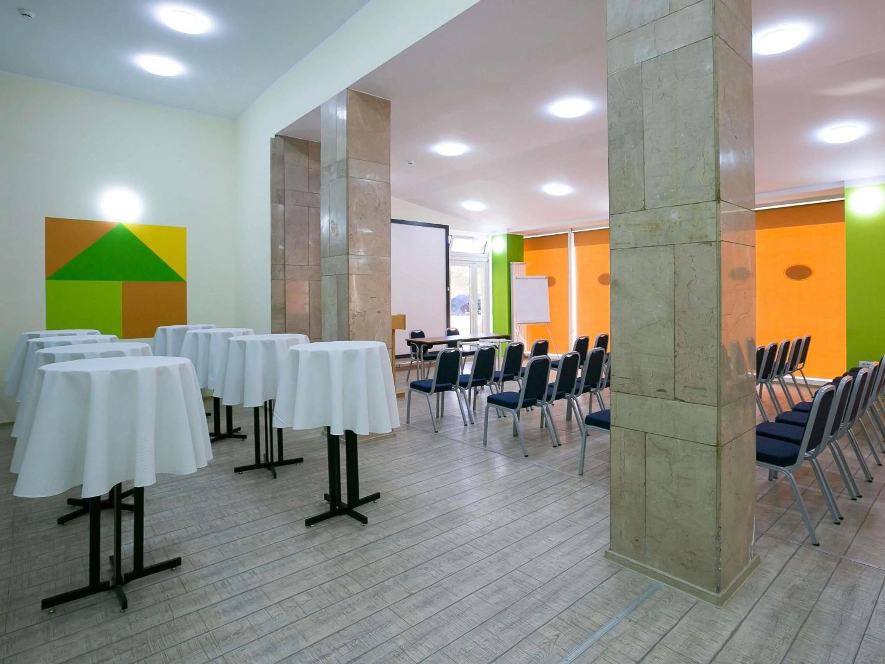 Meeting/conference room in ibis Styles Dunarea Galati