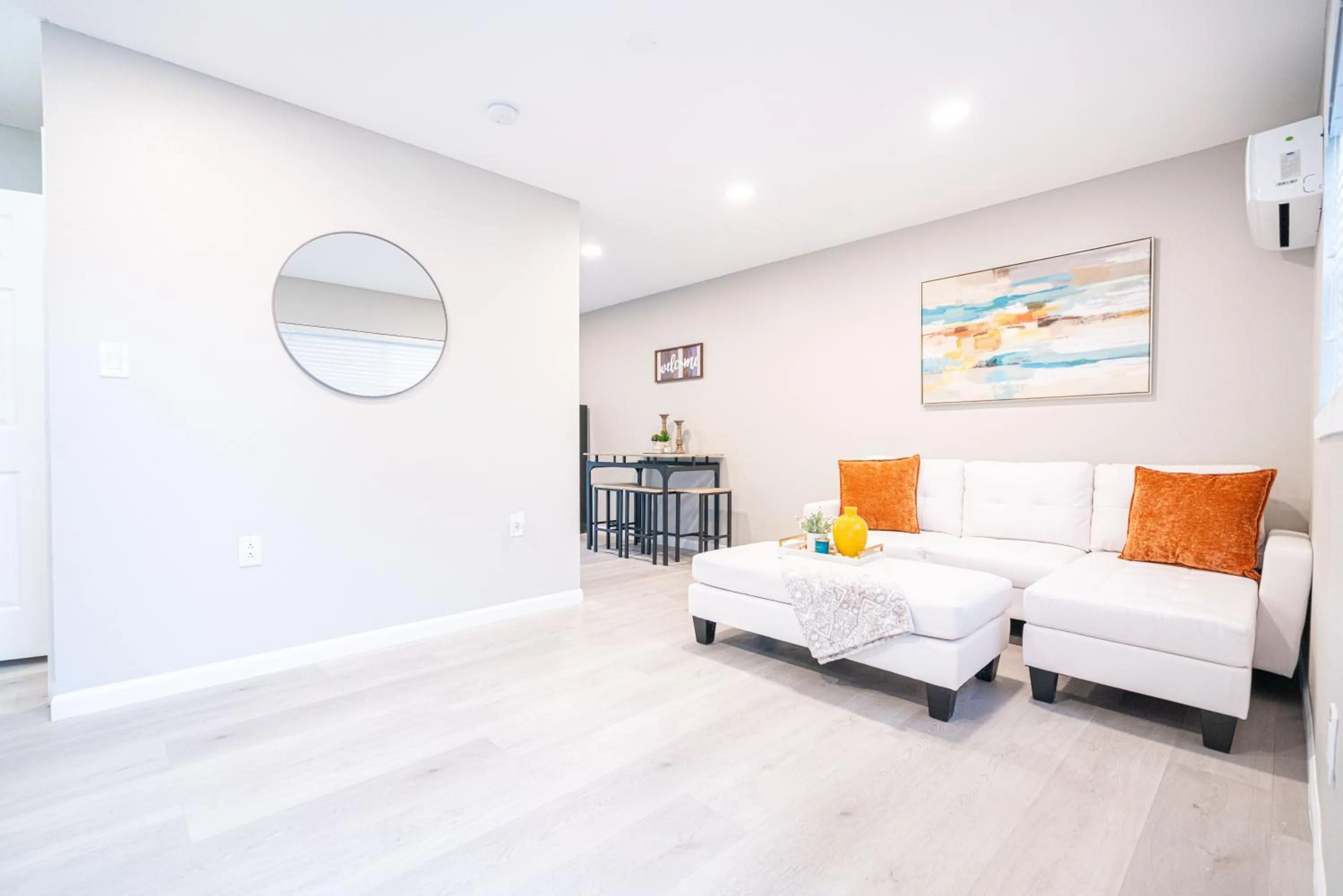 UNIVERSITY SERENITY SUITES