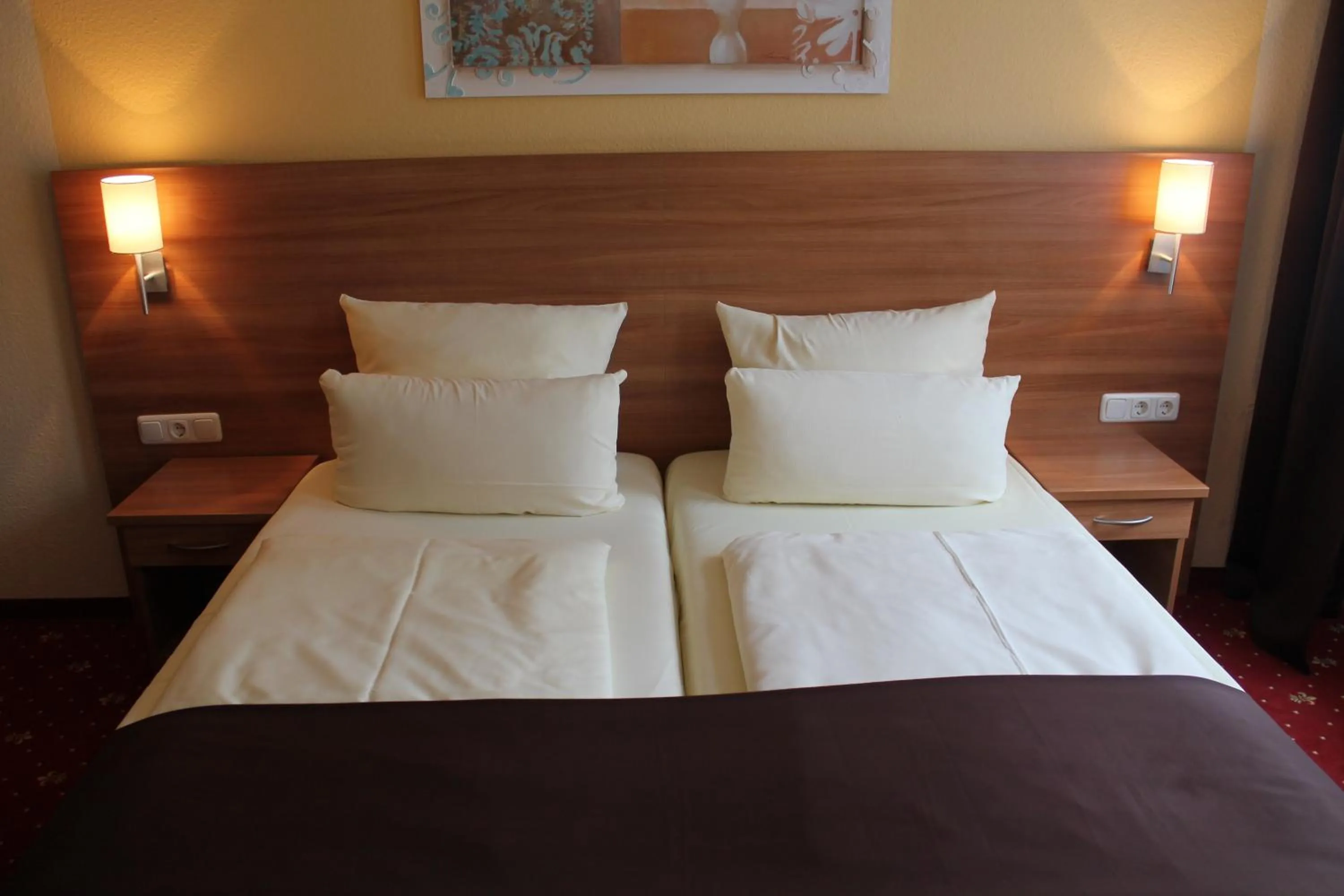 Bed in Hotel Harburger Hof