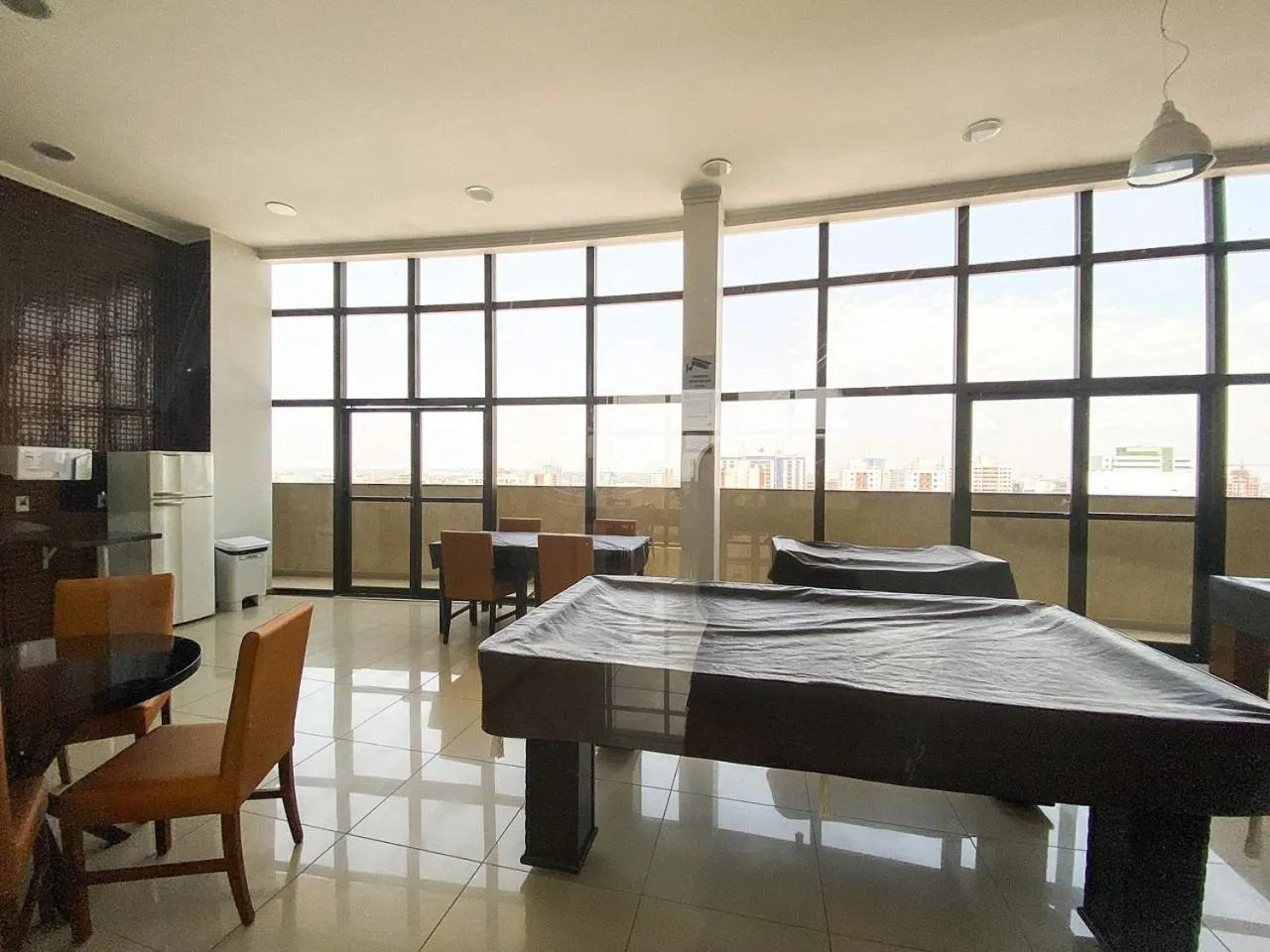 Game Room in Ao lado do Metrô e Shopping (1Qto)