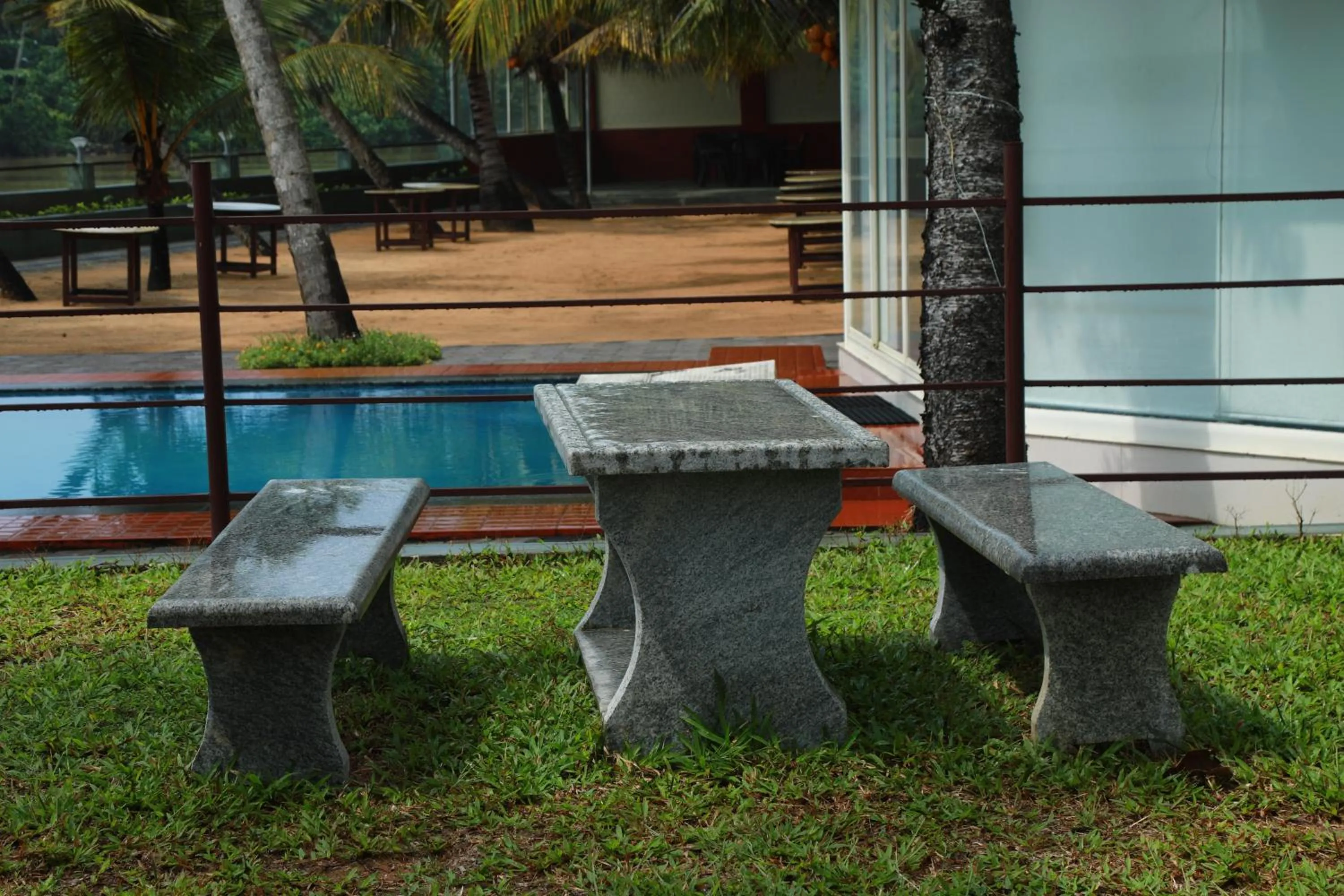 Garden in Lagoona Beach Resort, Kovalam