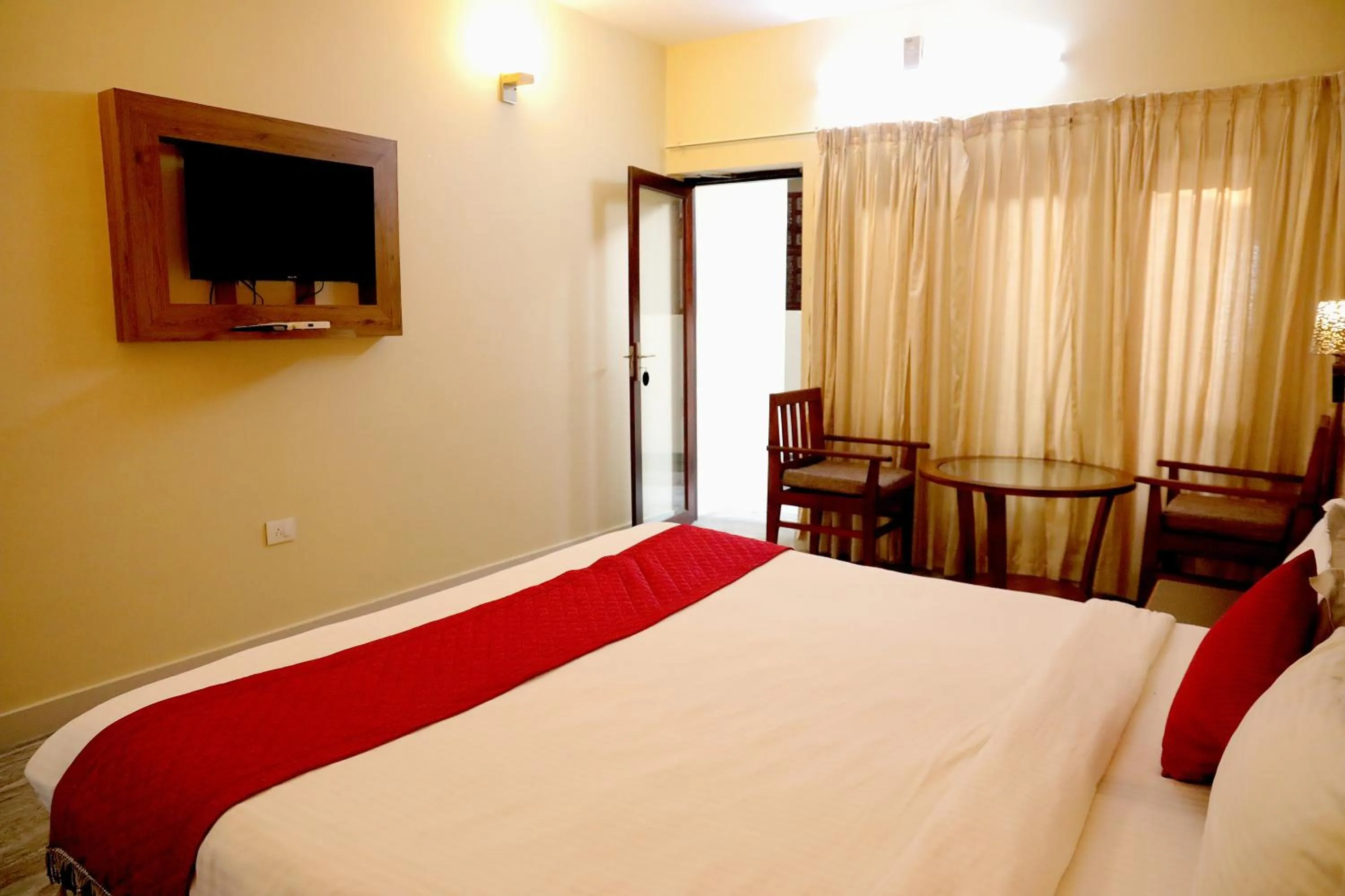 Bed in Lagoona Beach Resort, Kovalam