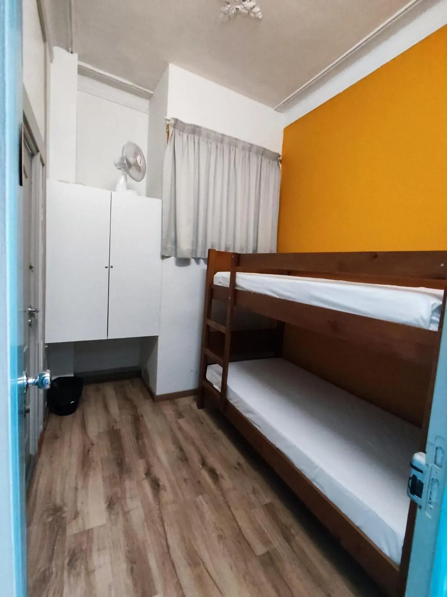 Small Twin Room in Meeting Hostel Small Twin Room in Meeting Hostel