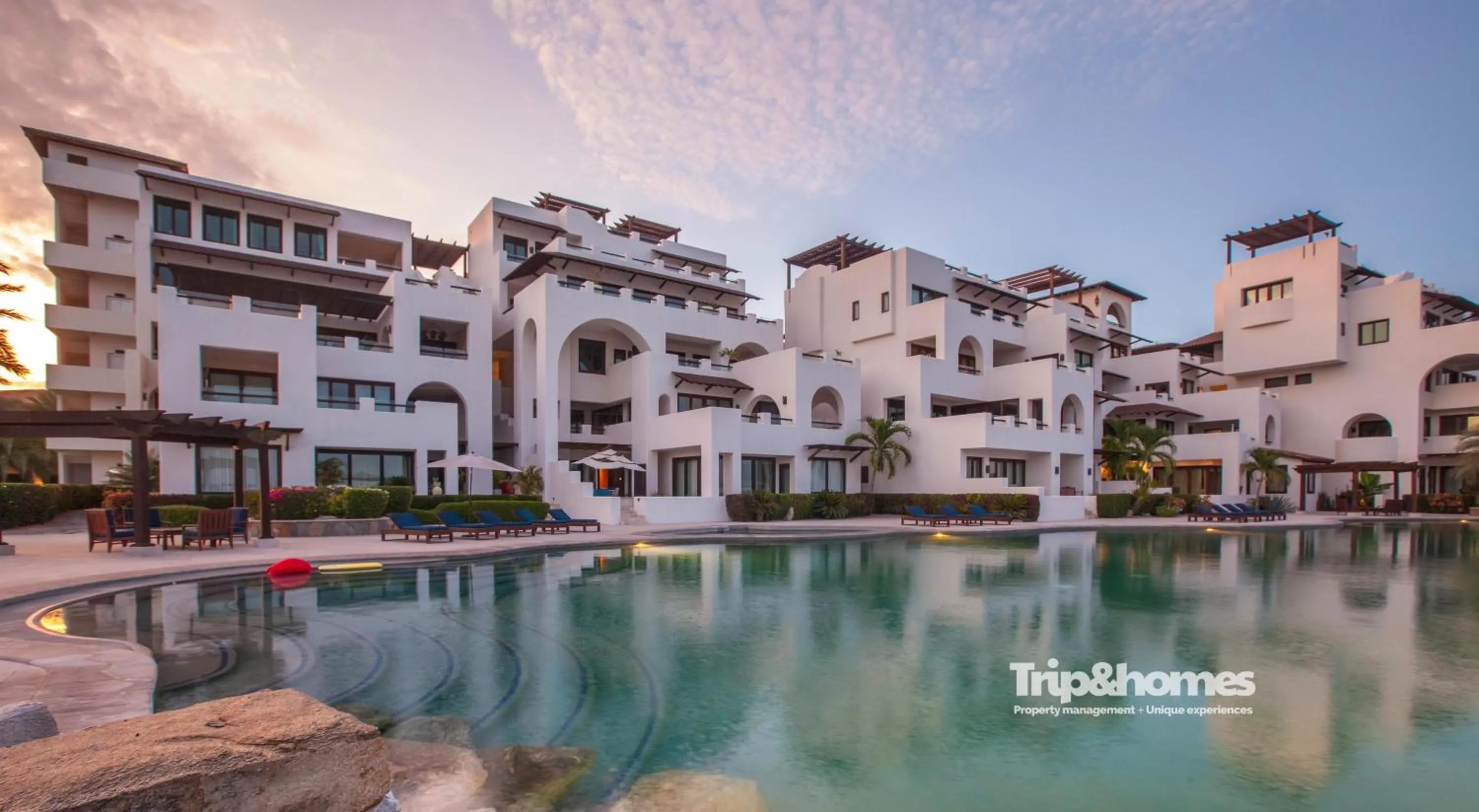 Casa Marvela at Playa de La Paz - 4br Beach front Villa, Access to Beach Club