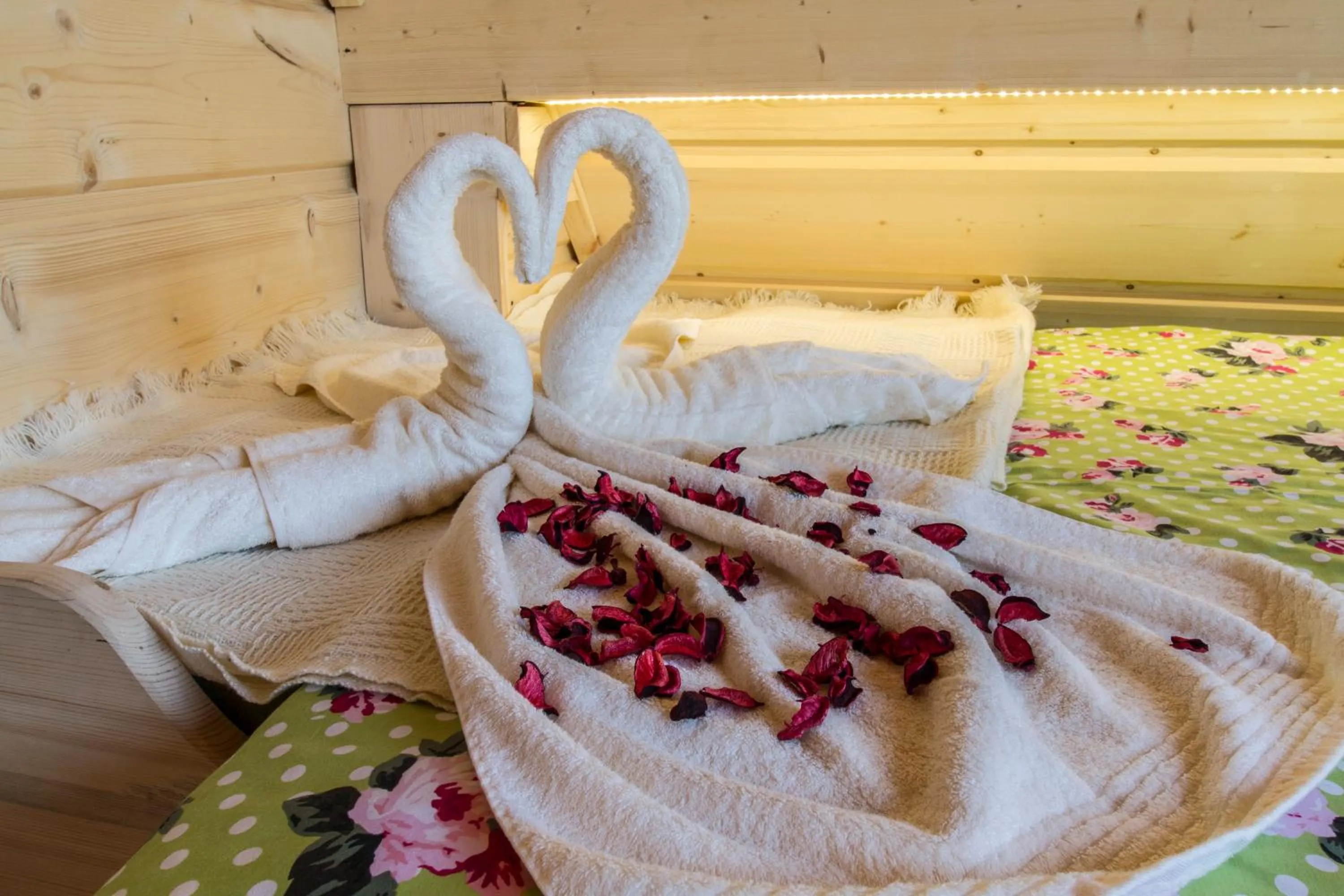 Bed in Domki drewniane Szarotka Górska